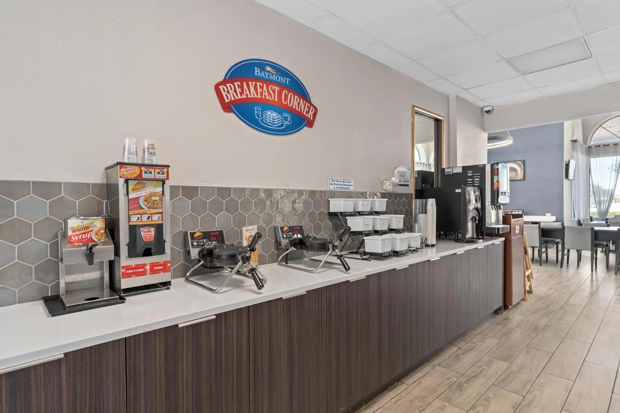 Breakfast in Baymont by Wyndham Orlando East