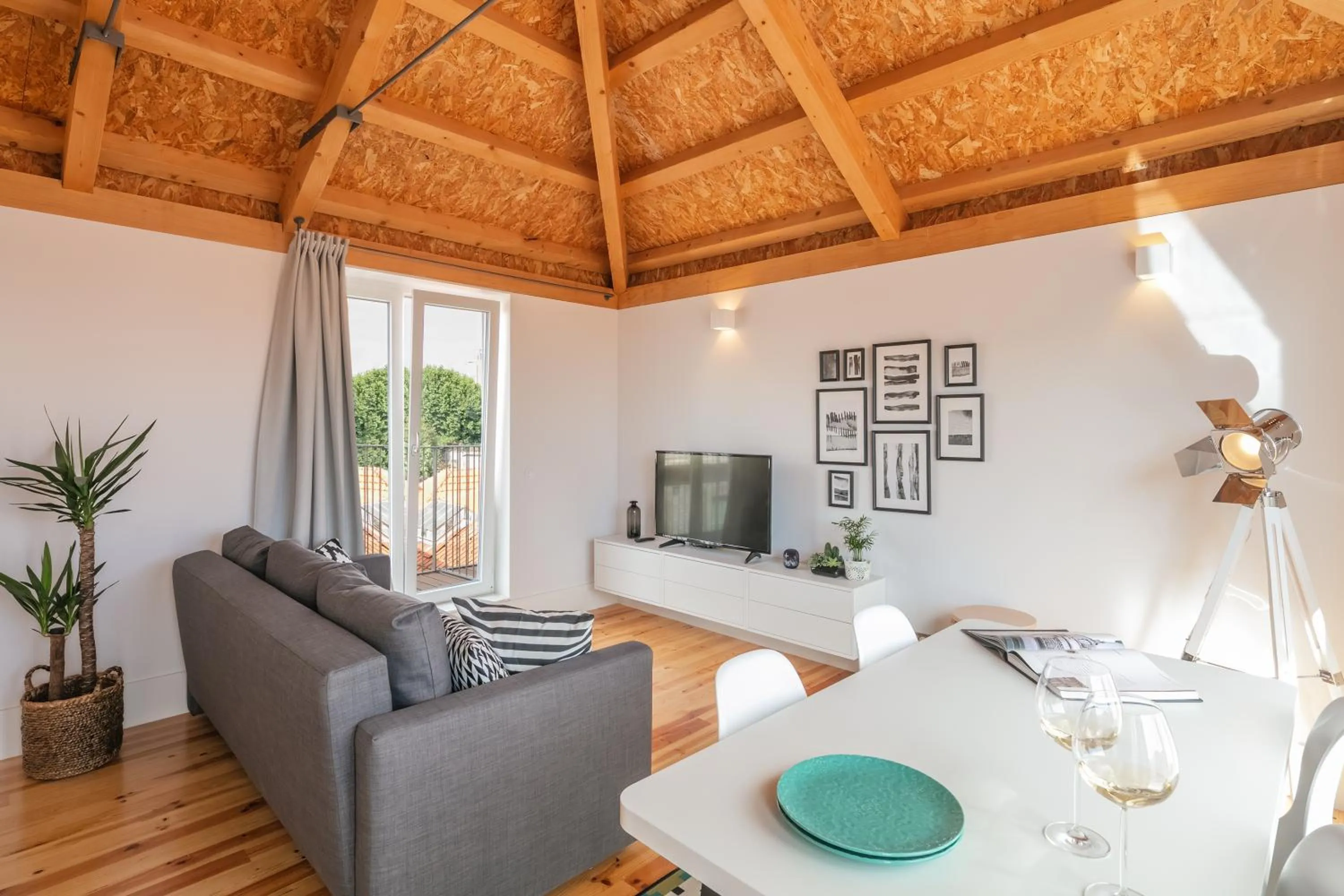 Balcony/Terrace in Indulge Porto Flats