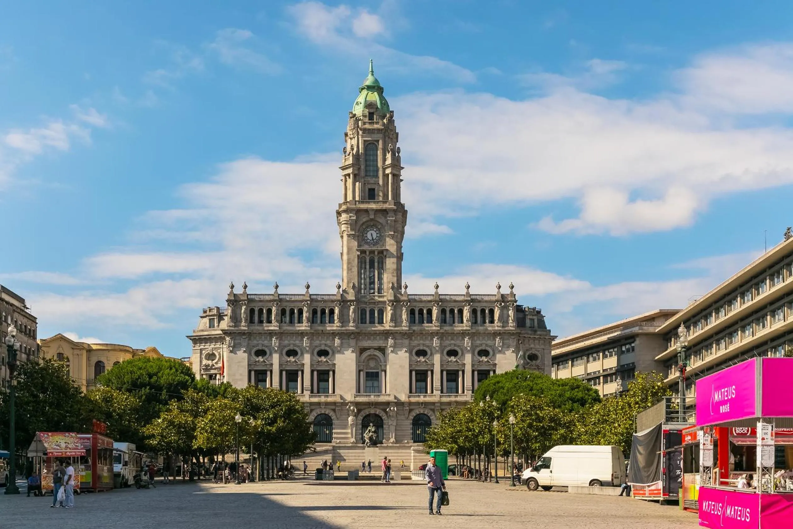 Property building in Indulge Porto Flats