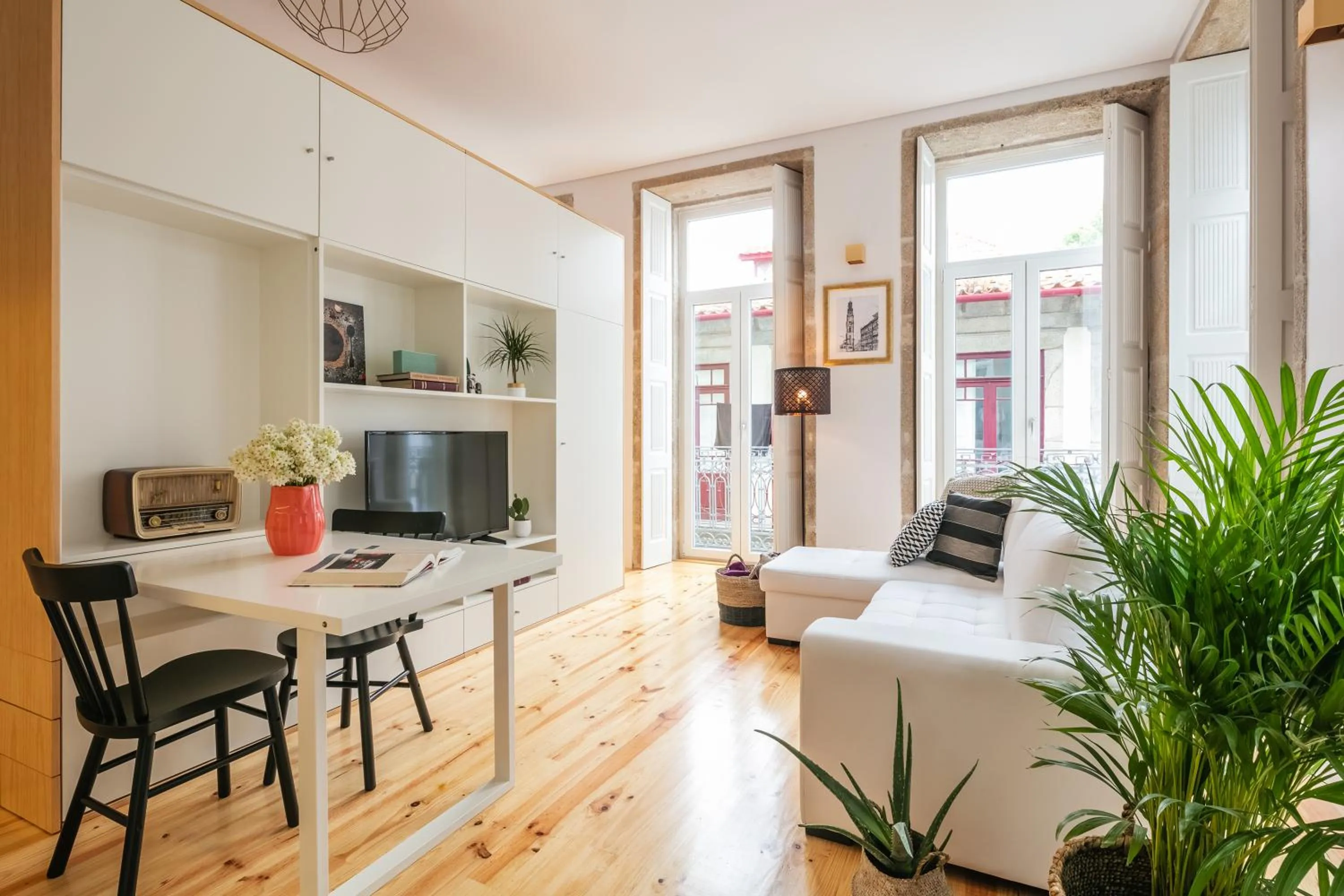 Property building in Indulge Porto Flats