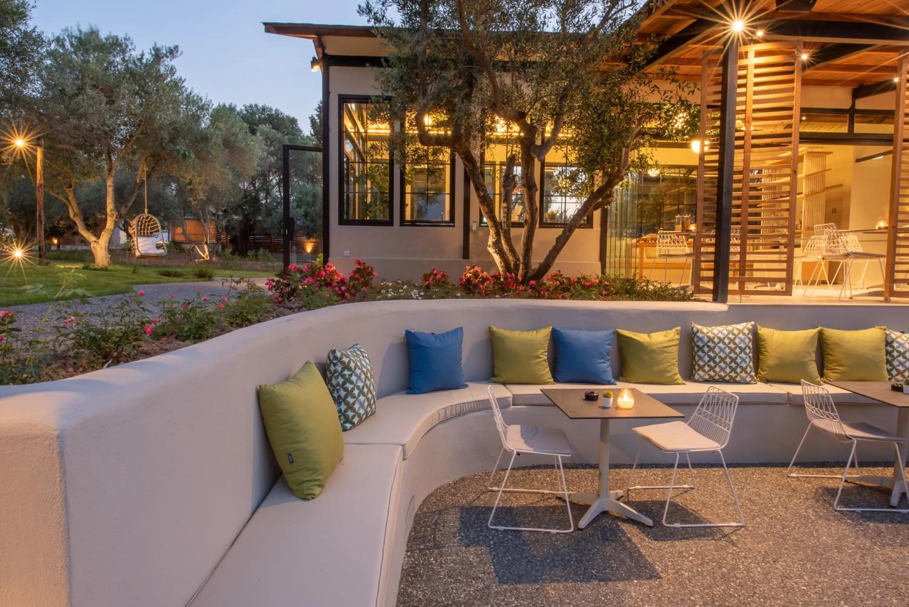 Patio in Elies 33 Bio Retreat