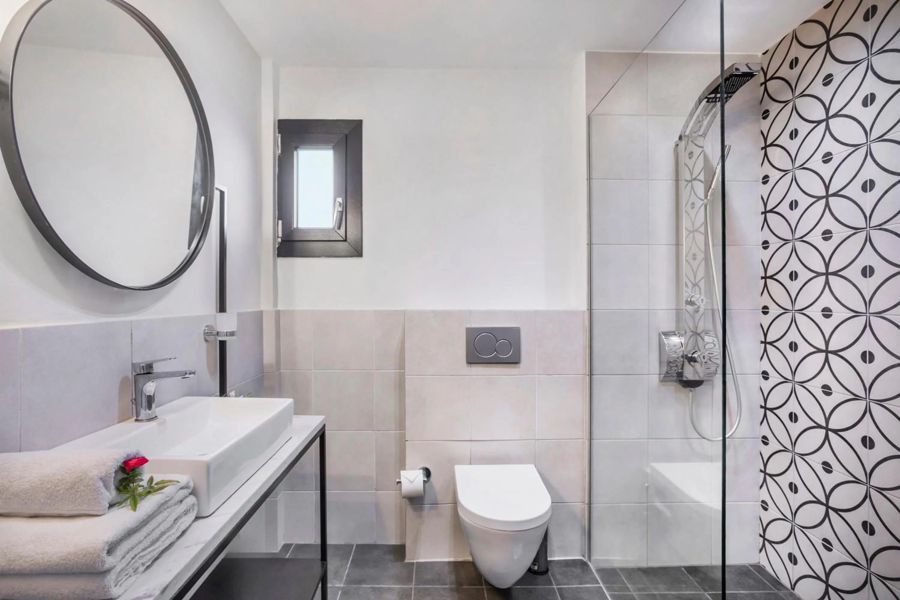 Toilet in Elies 33 Bio Retreat