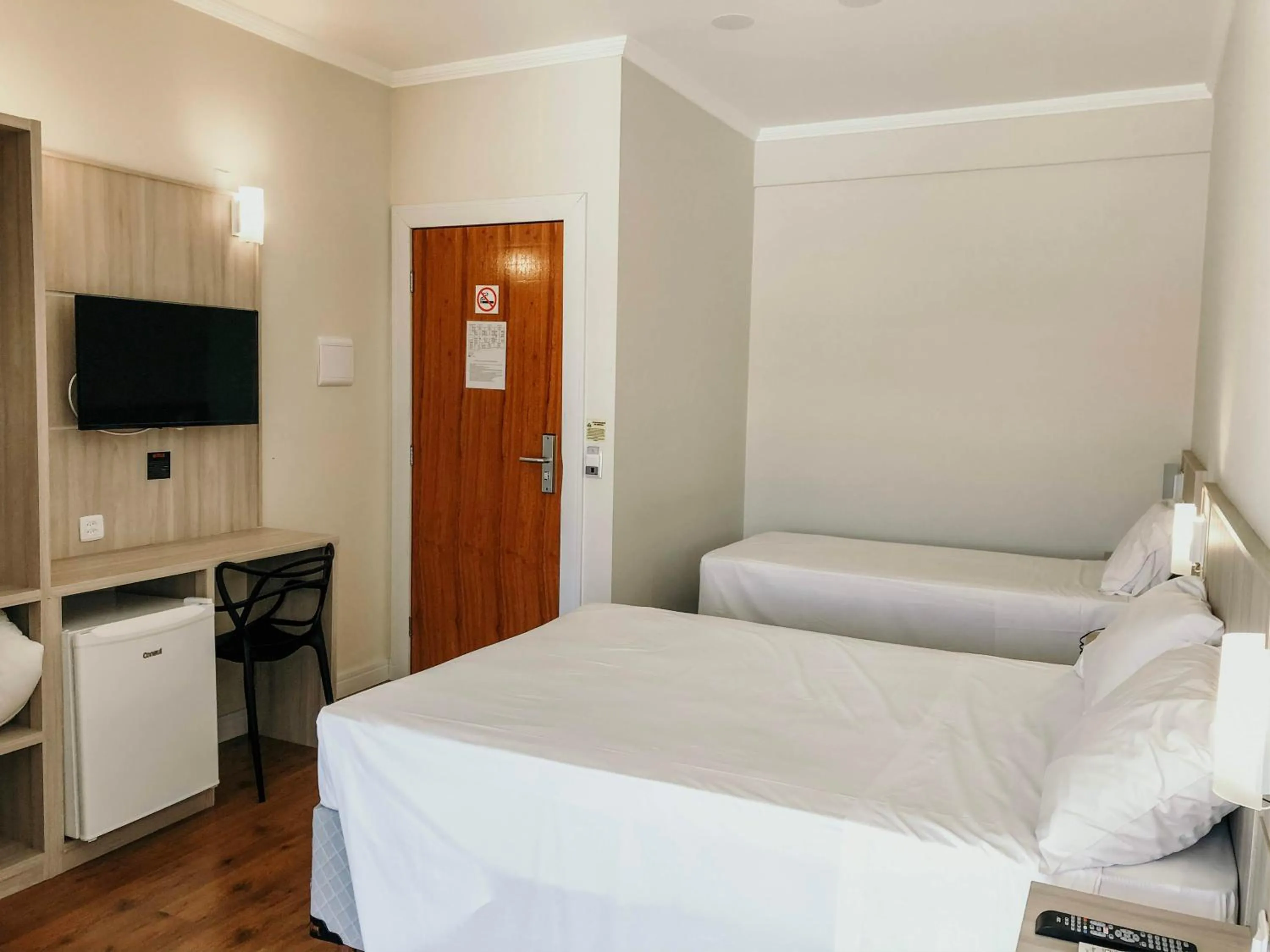 Photo of the whole room, Bed in Sense Hotel Araucária