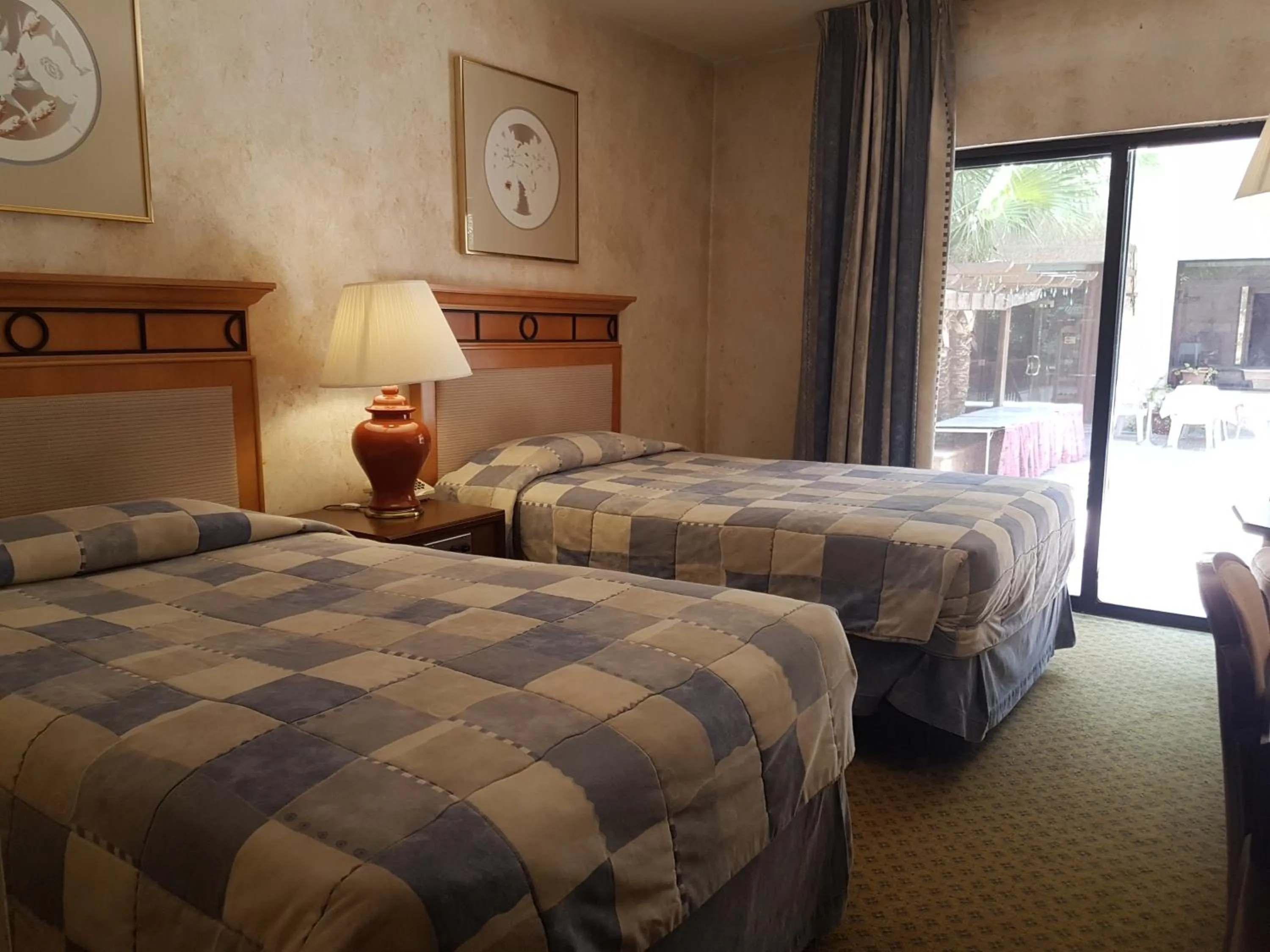 Quadruple Room in Petra Palace Hotel