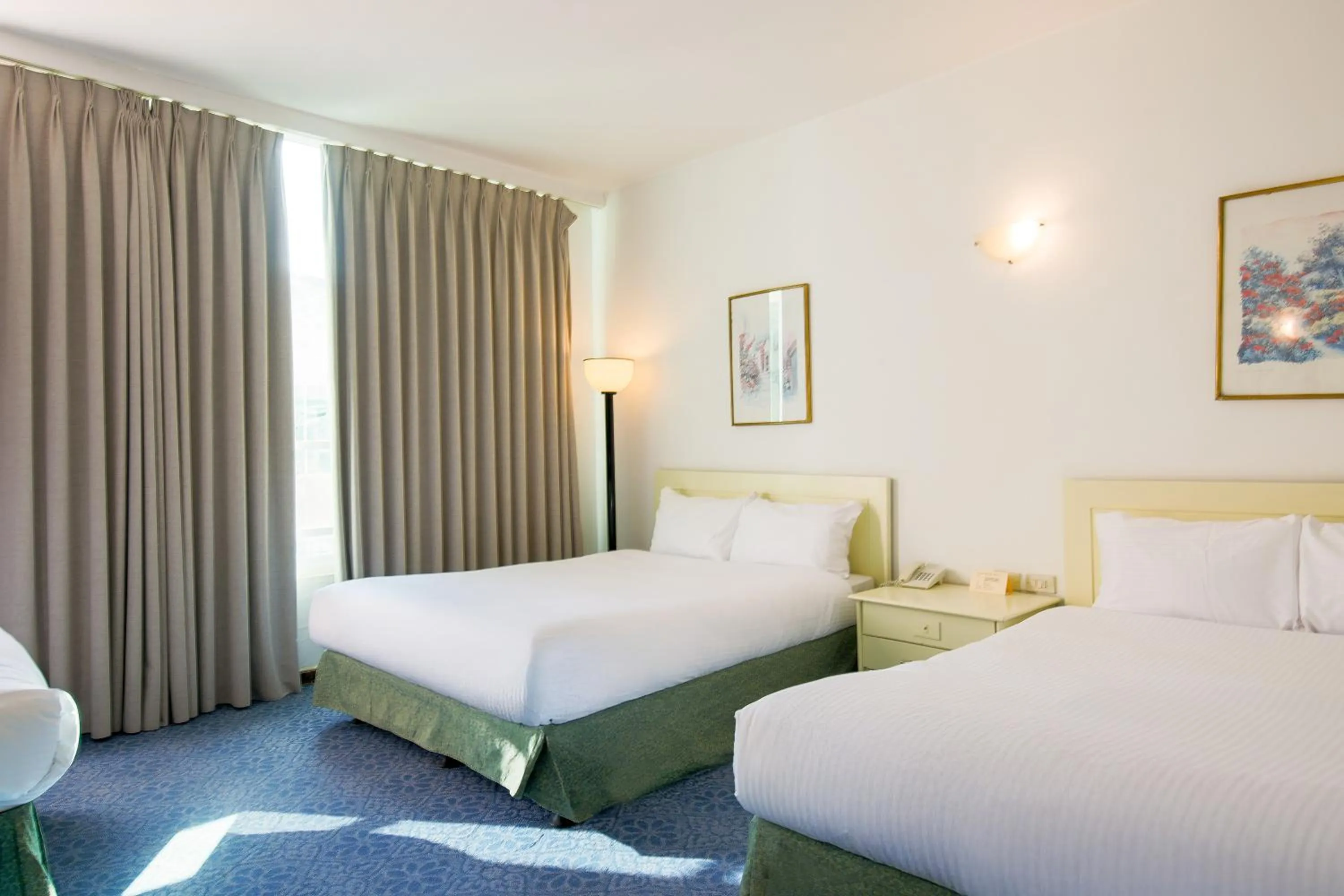 Bedroom, Bed in Petra Palace Hotel