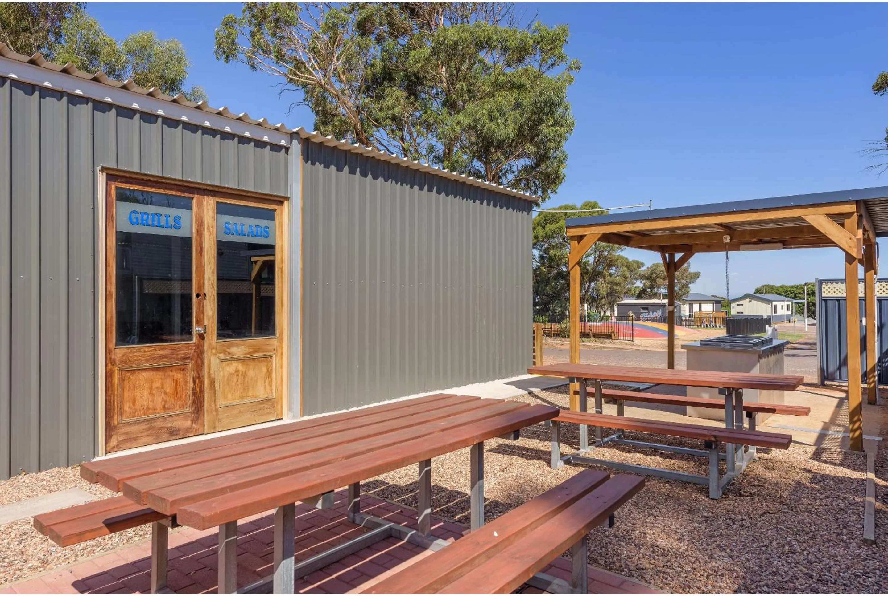 Communal kitchen in Discovery Parks - Whyalla Foreshore