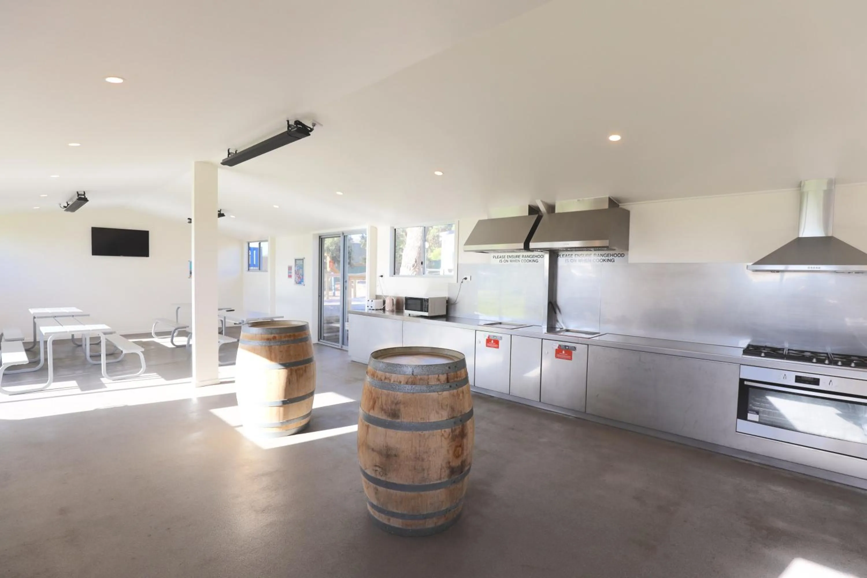 BBQ facilities in Discovery Parks - Robe