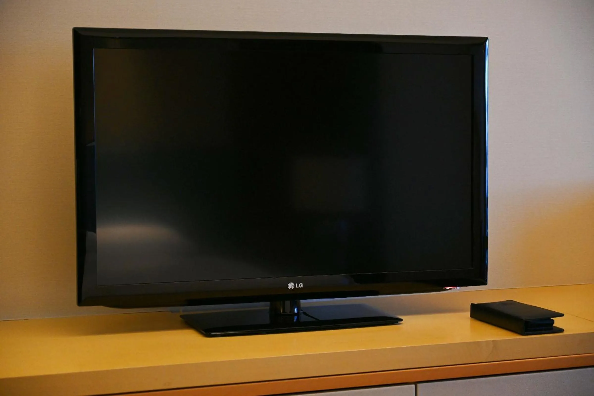 TV and multimedia in Renaissance Huizhou Hotel