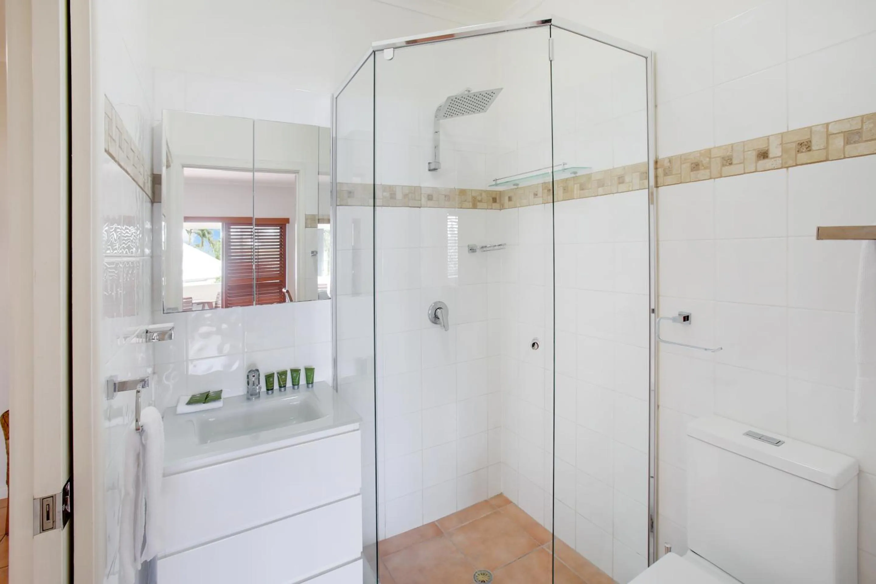 Shower in Rimini Holiday Apartments