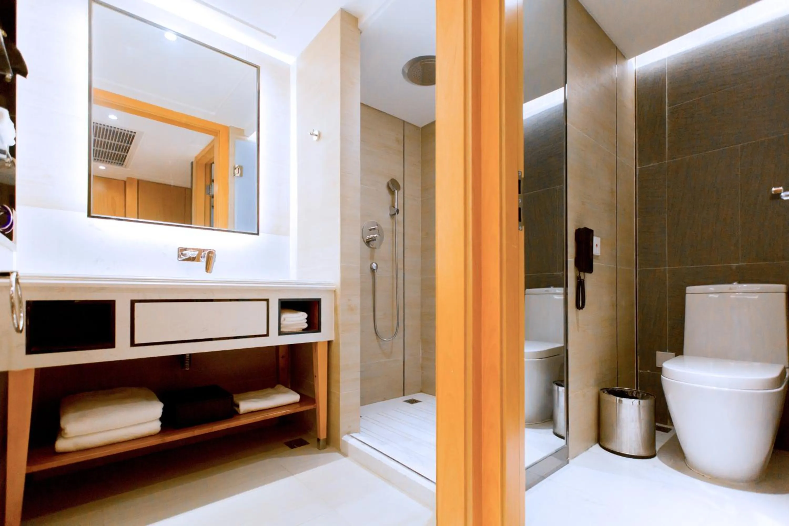 Bathroom in Nanjing Central Hotel