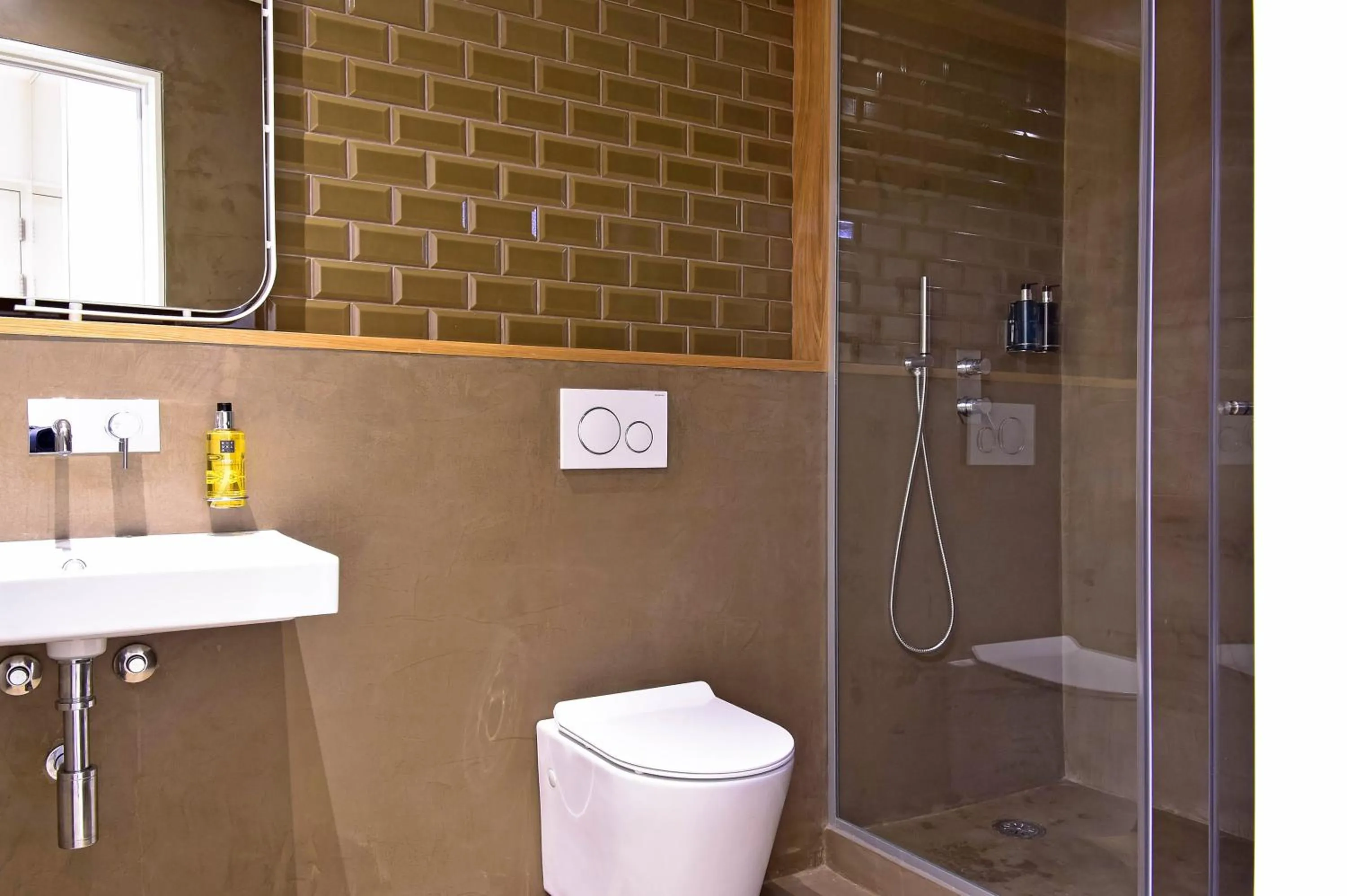 Shower in My Story Apartments Porto - Santa Catarina