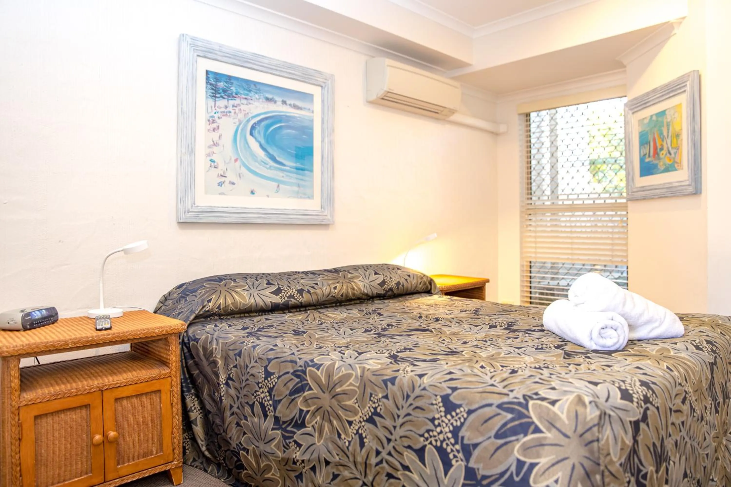 Bedroom, Bed in The Islander Noosa Resort