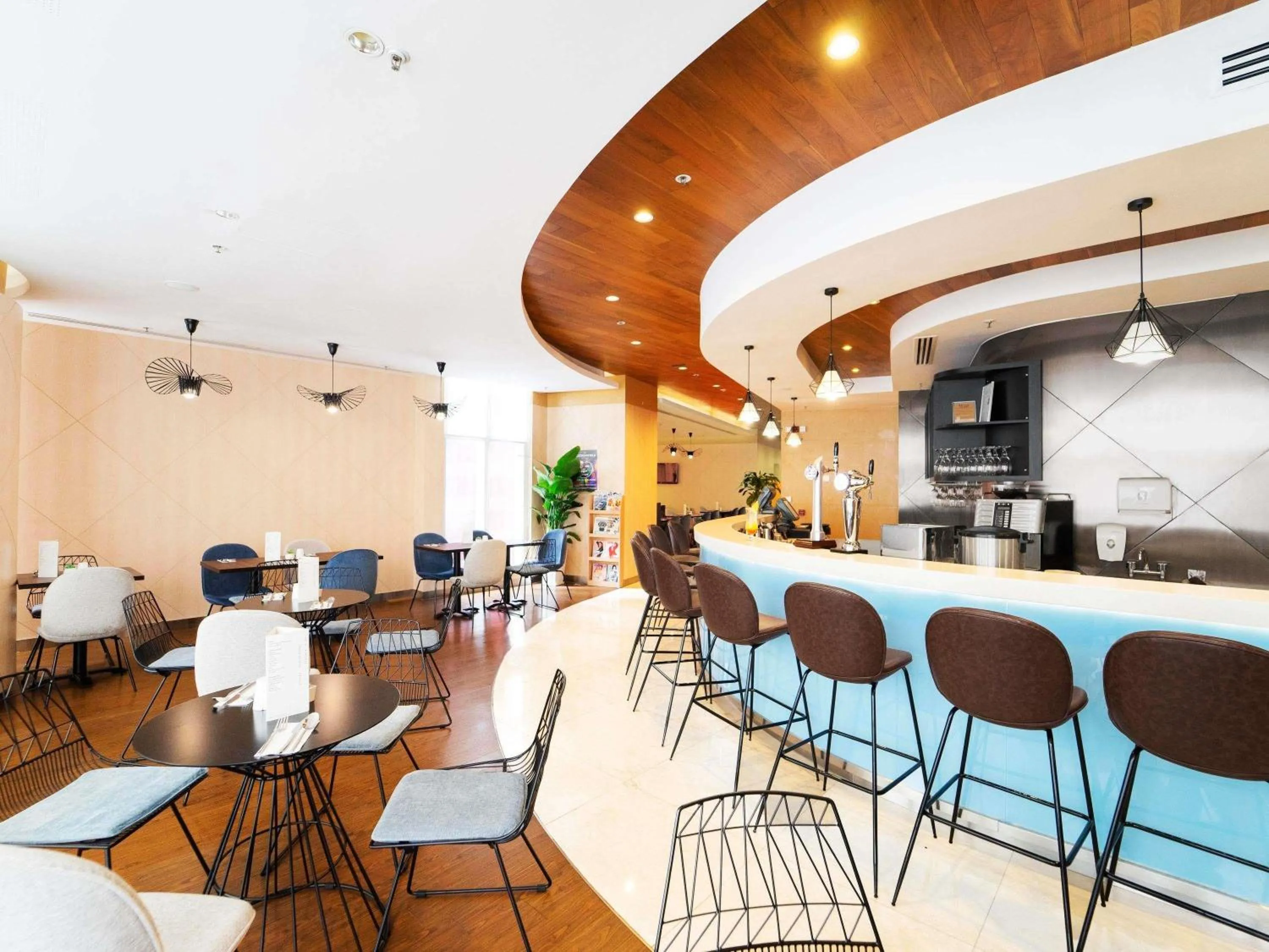 Lounge or bar in Ibis Hong Kong Central & Sheung Wan