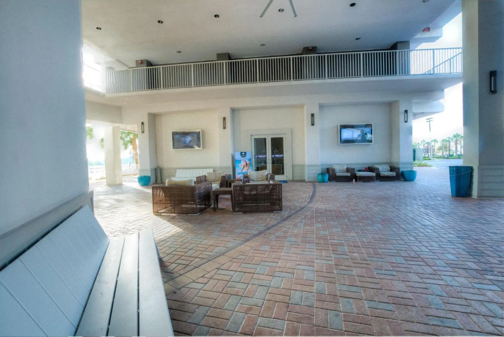 Laketown Wharf 1035 By Aneliya