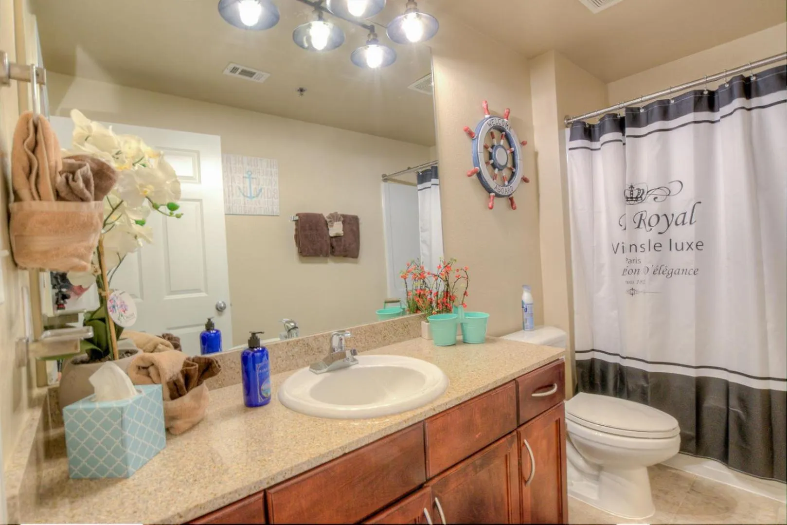 Laketown Wharf 1035 By Aneliya