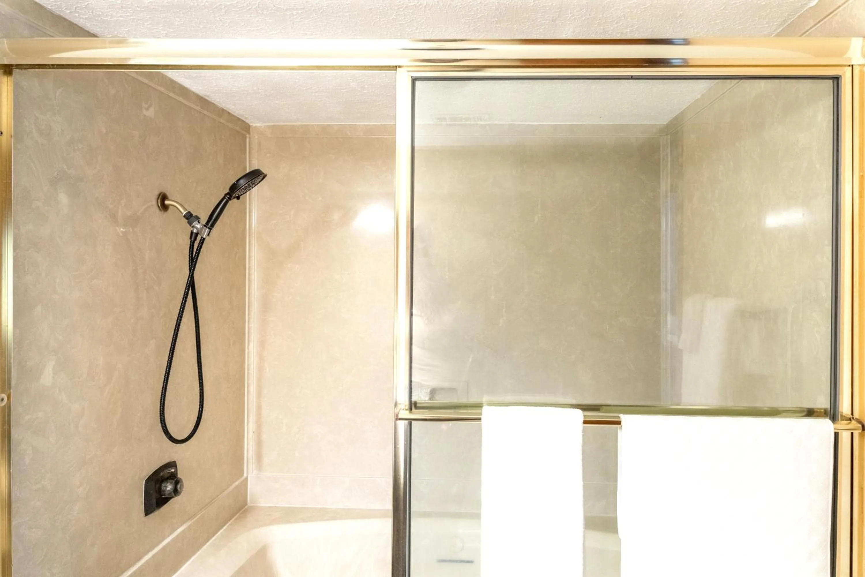 Shower in Royal Holiday Beach Resort