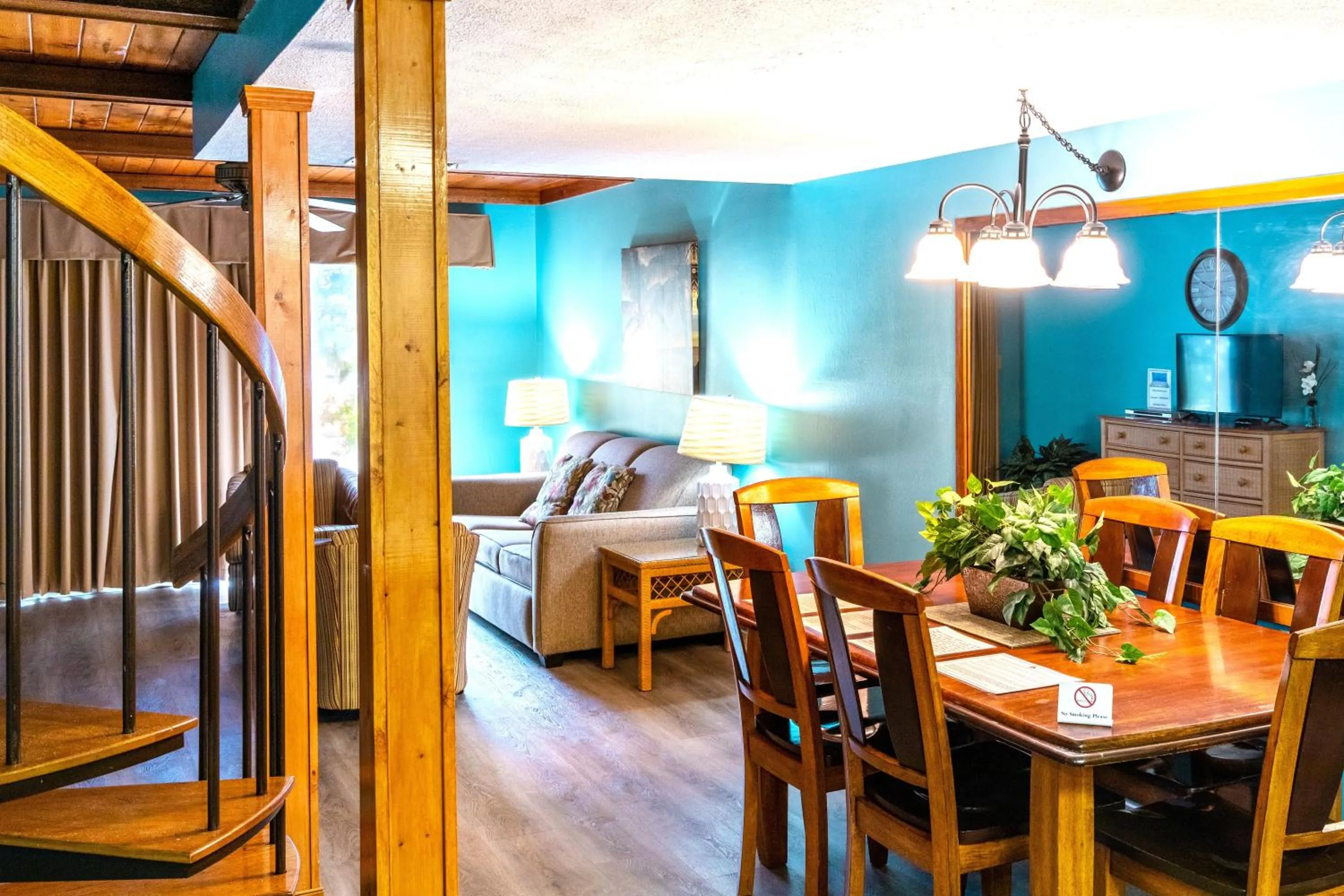 Photo of the whole room in Royal Holiday Beach Resort