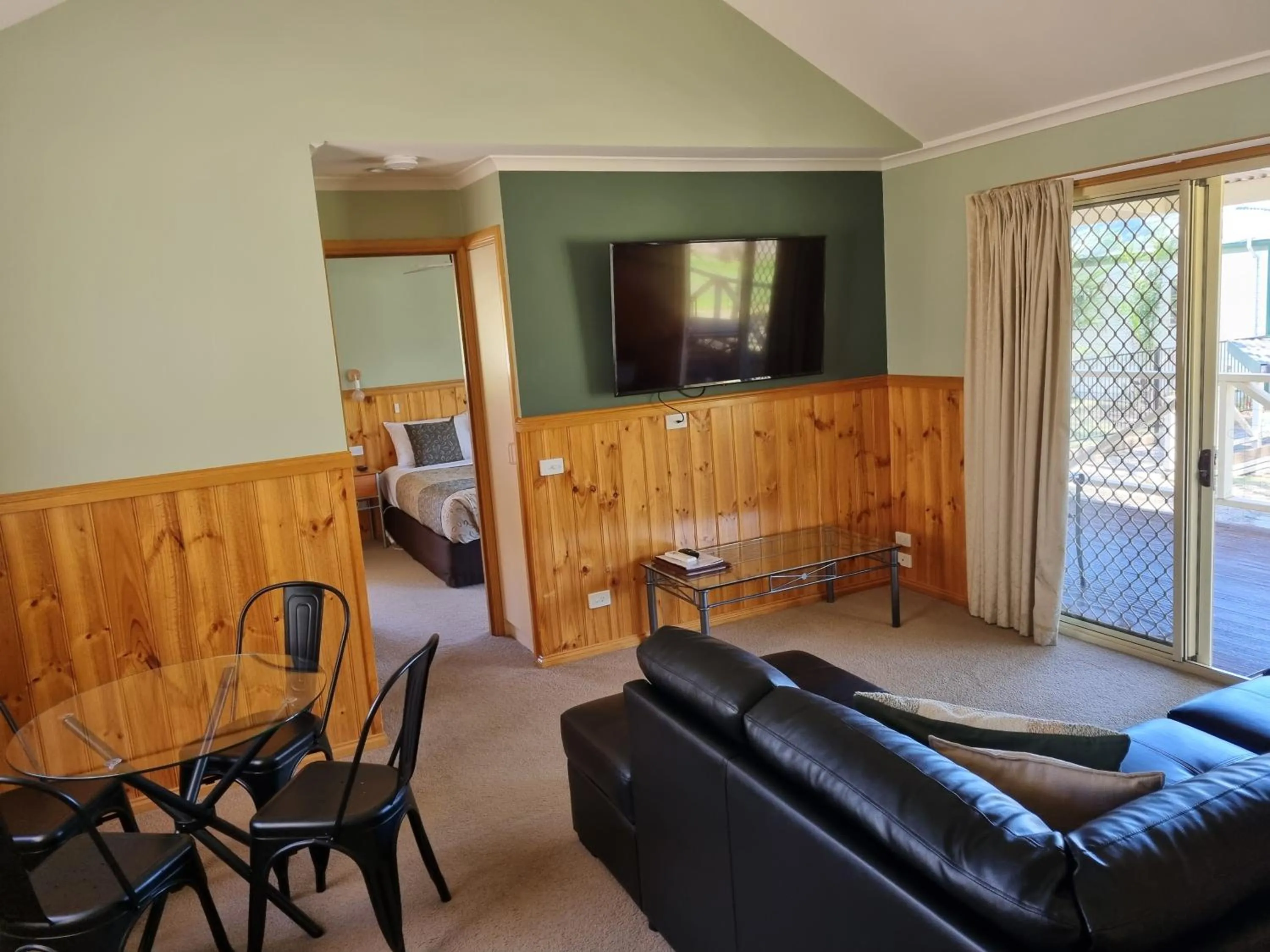 TV and multimedia in Golden Heritage Accommodation