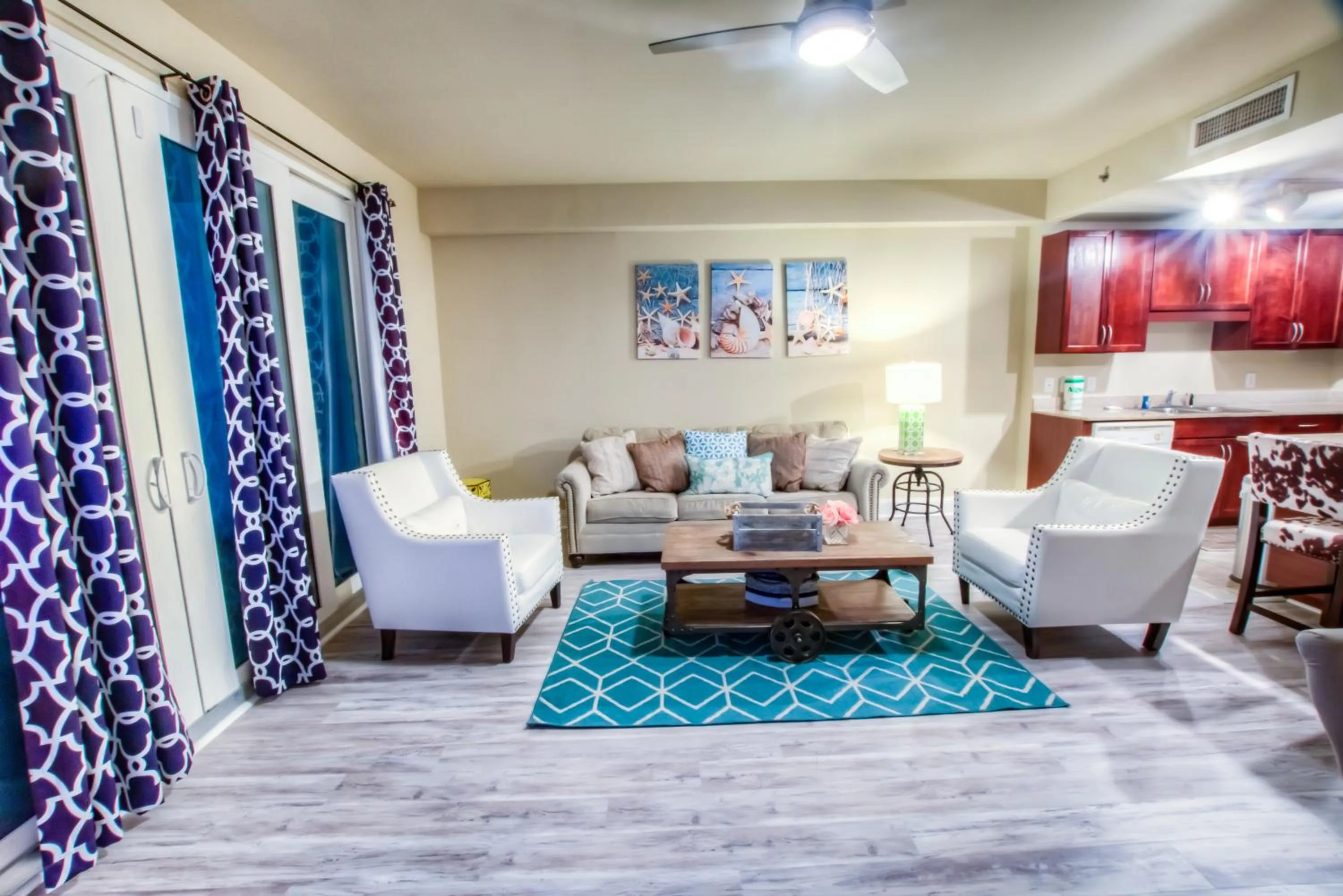 Laketown Wharf Resort 1036 By Aneliya