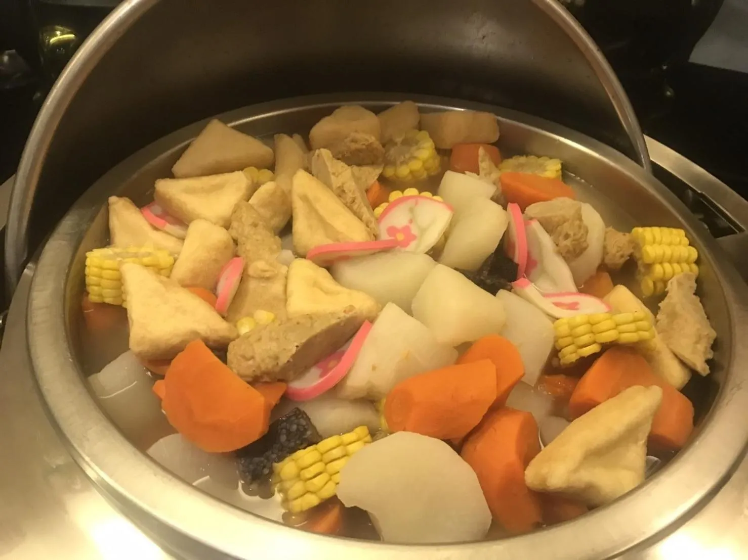 Buffet breakfast in Dengfeng Milan Business Hotel