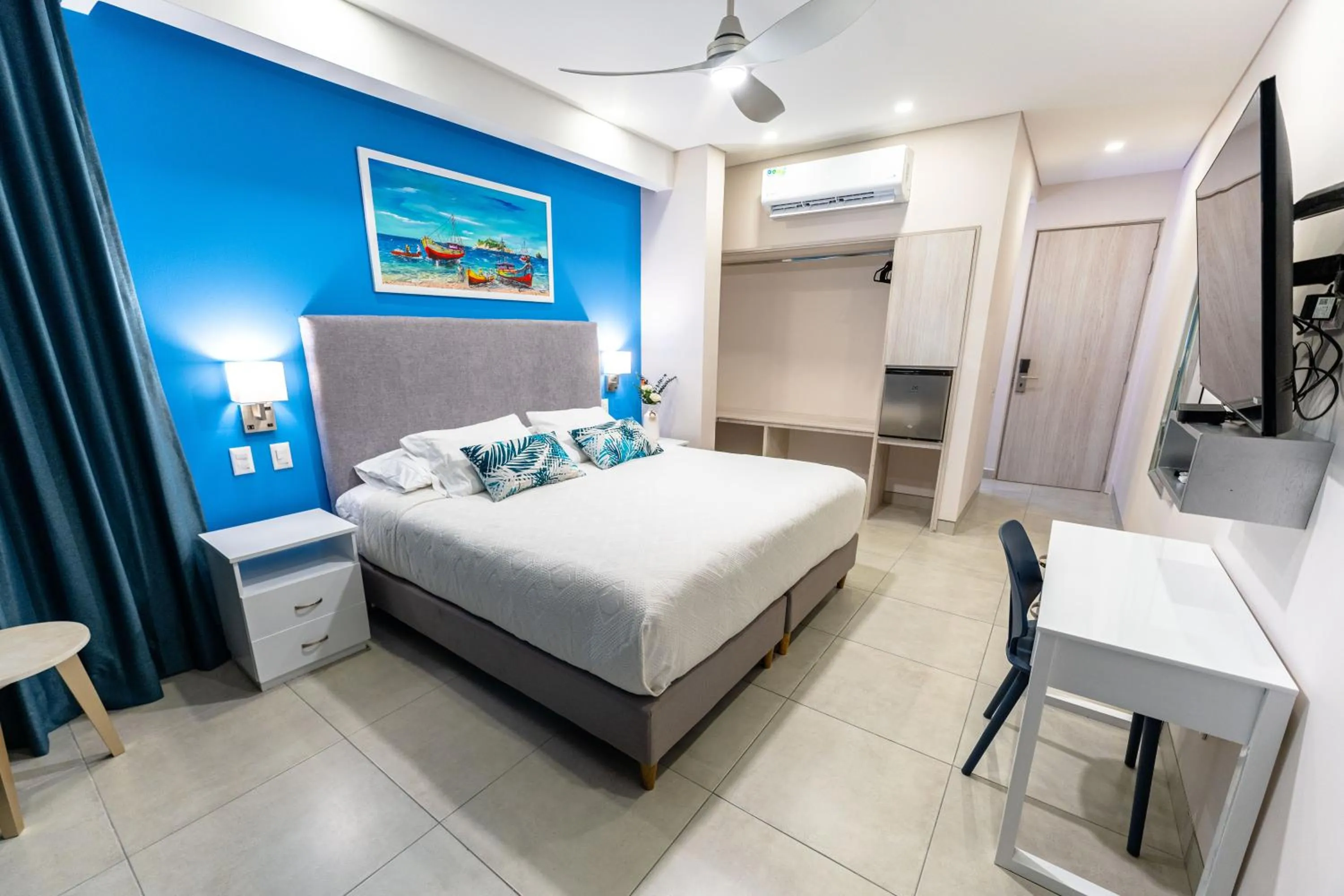 Bed in Casa Verano Beach Hotel - Adults Only