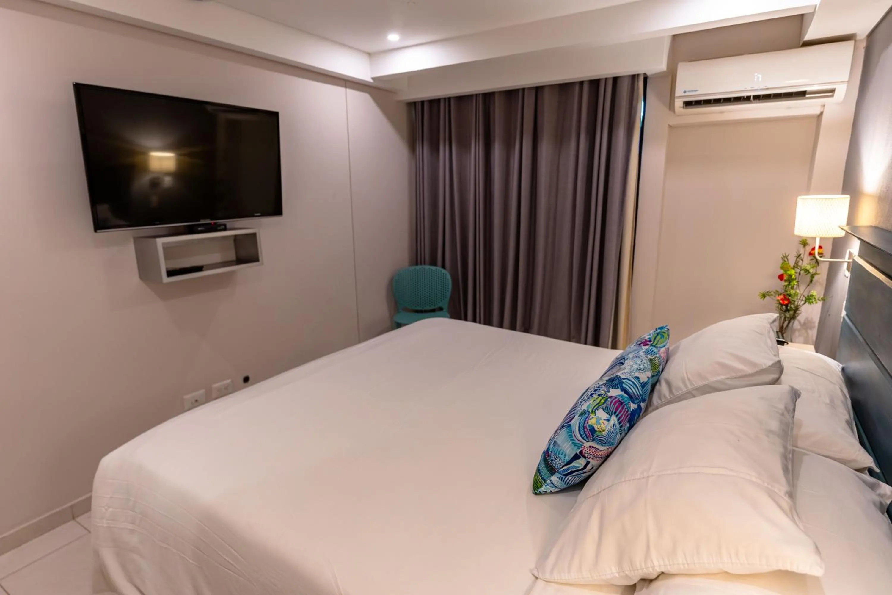 Bed in Casa Verano Beach Hotel - Adults Only