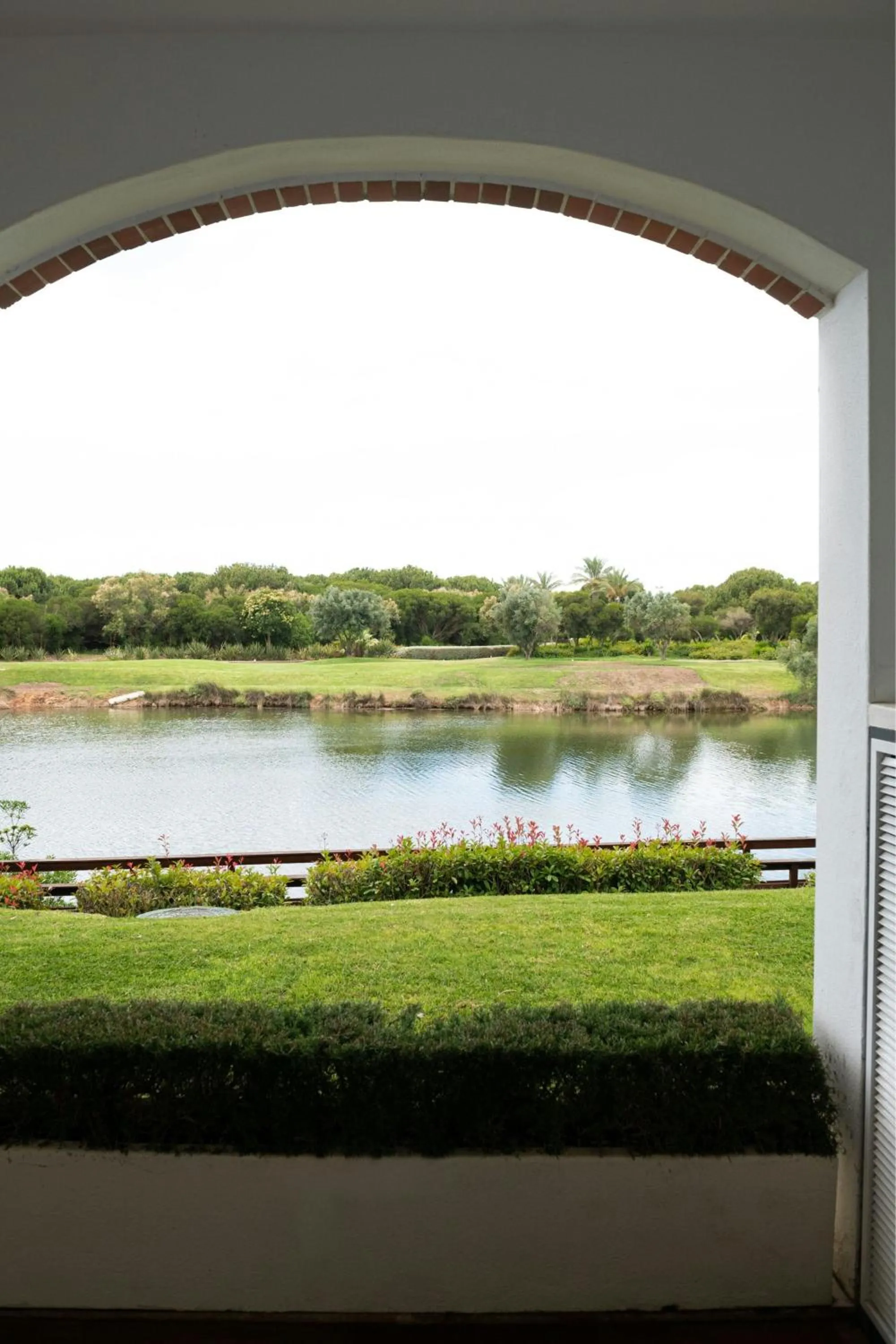 Photo of the whole room in Domes Lake Algarve, Autograph Collection