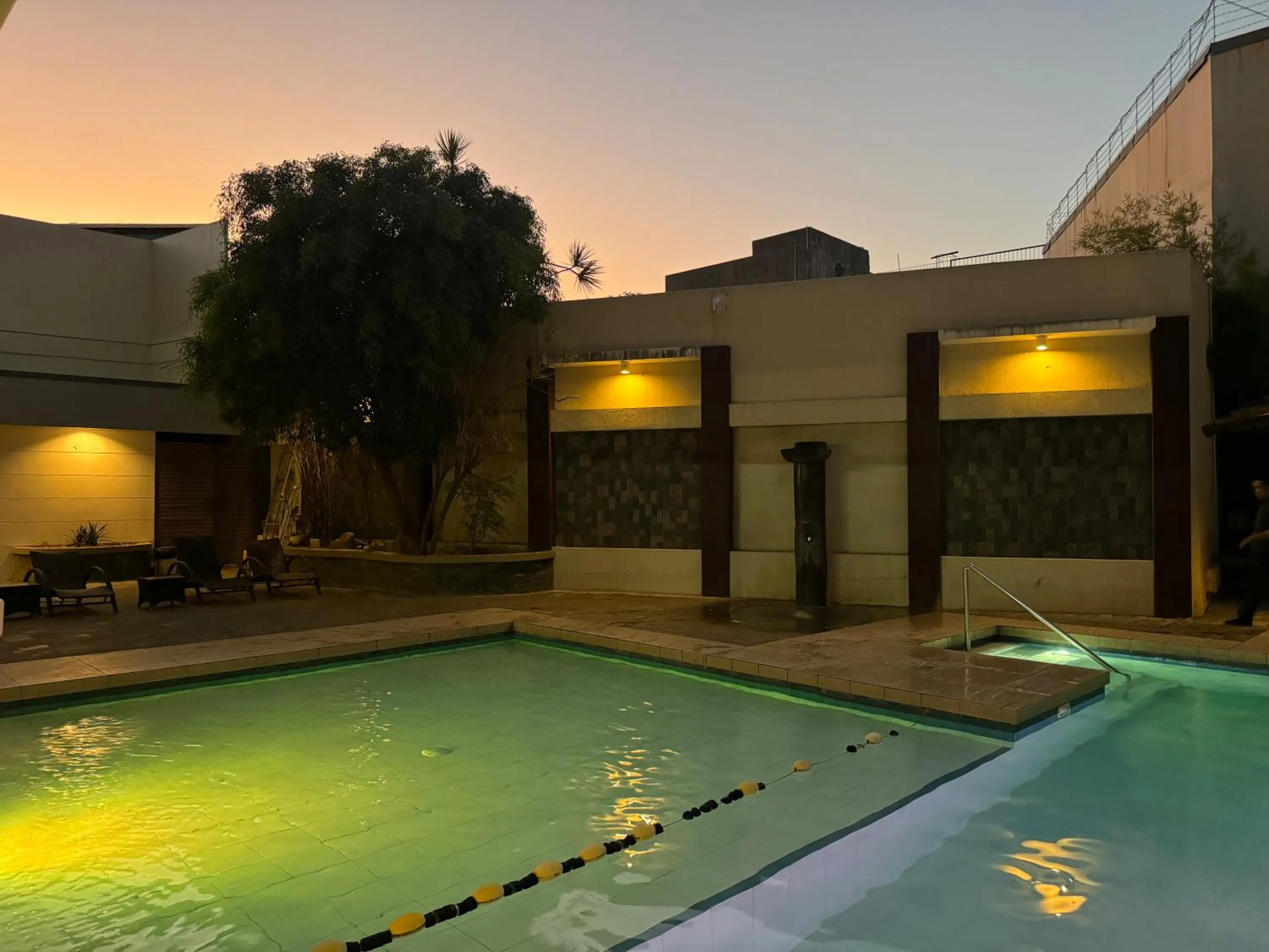 Night in Circle Inn - Iloilo City Center