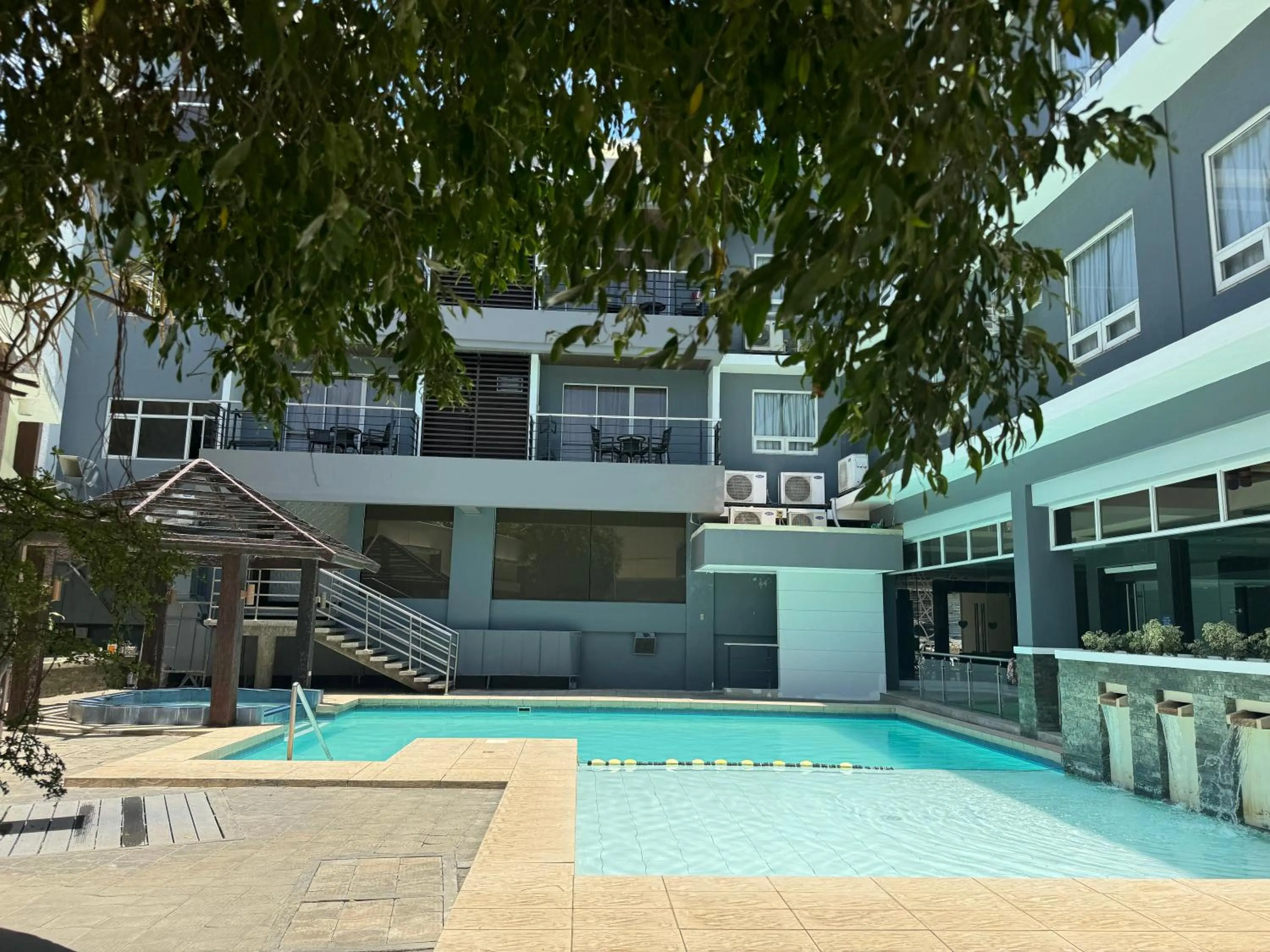 Pool view in Circle Inn - Iloilo City Center