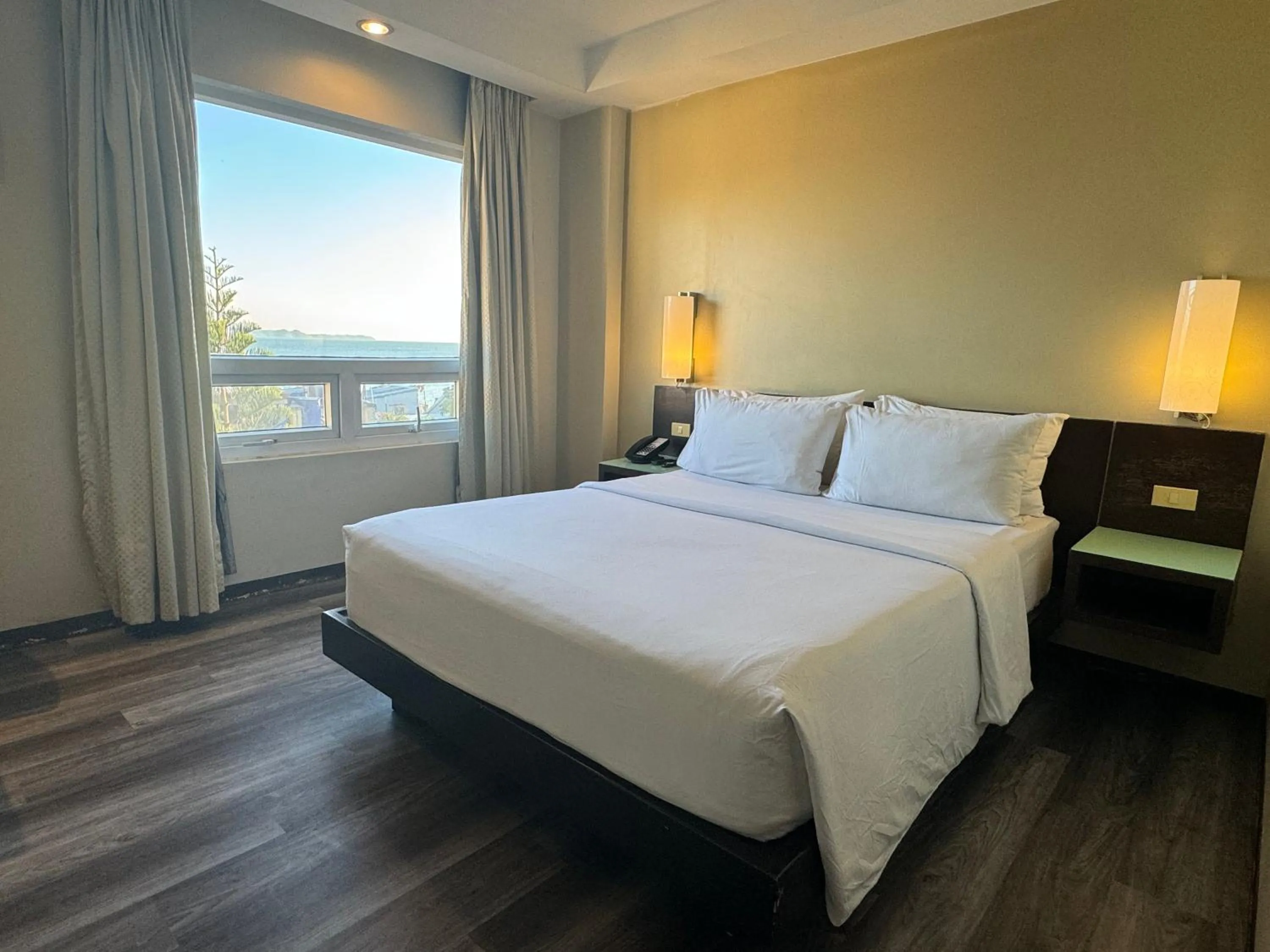 Bed in Circle Inn - Iloilo City Center