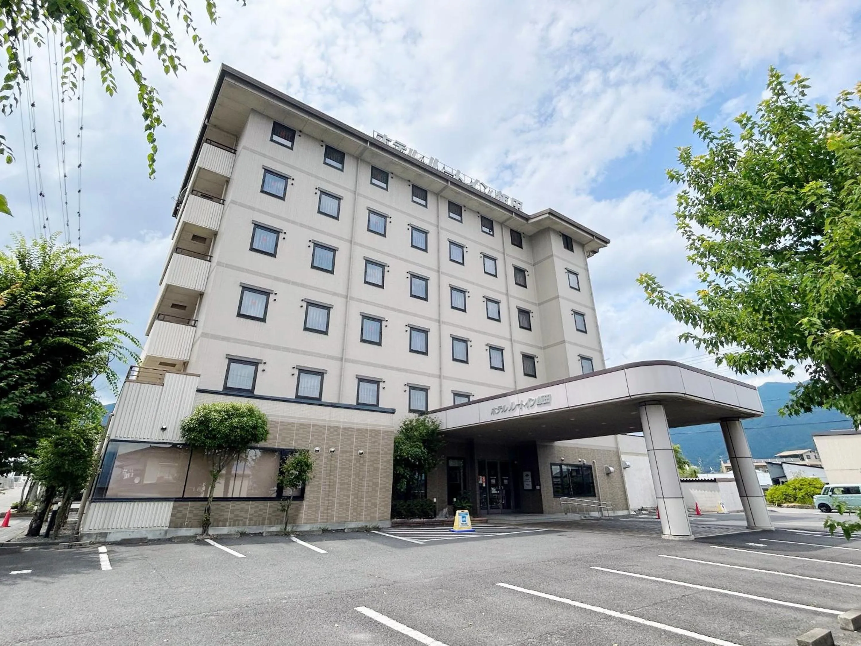 Property building in Hotel Route-Inn Iida