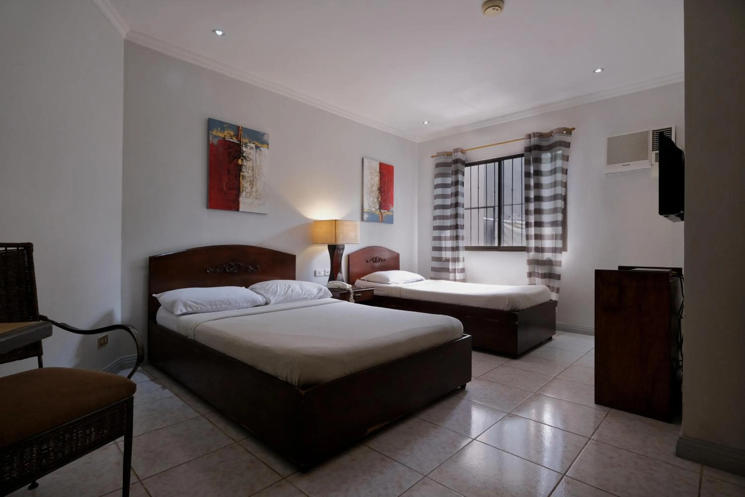 Photo of the whole room in Palazzo Pensionne