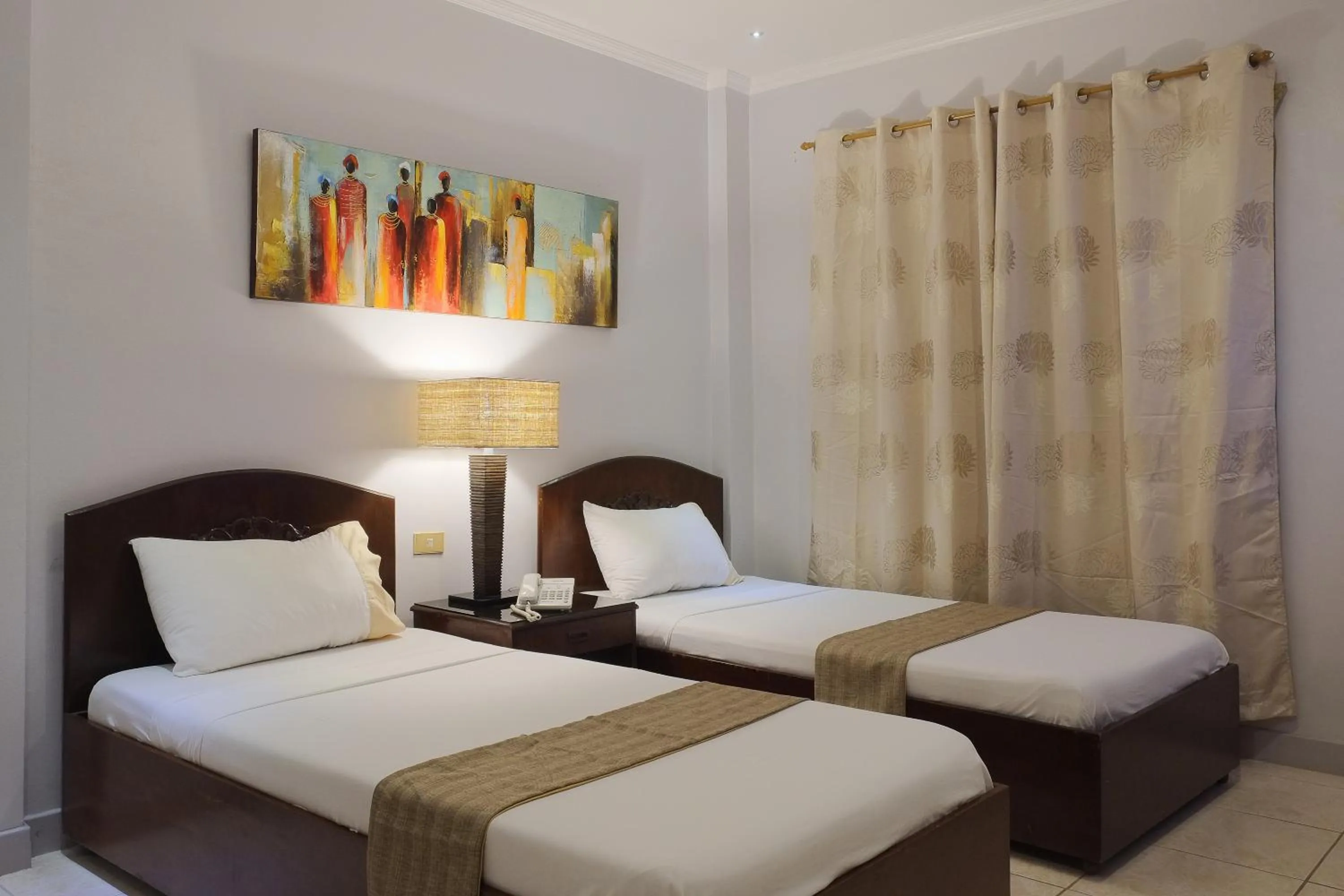 Photo of the whole room in Palazzo Pensionne