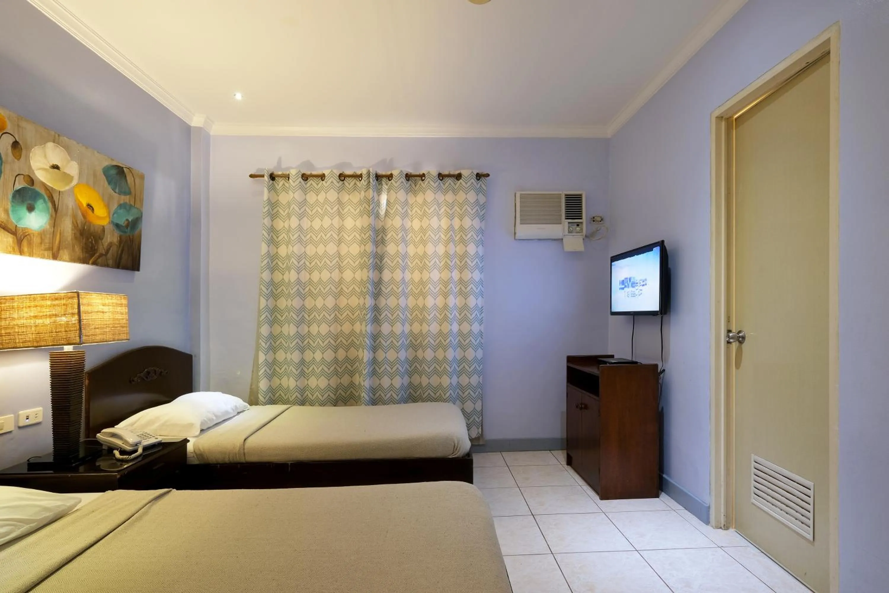 Photo of the whole room in Palazzo Pensionne