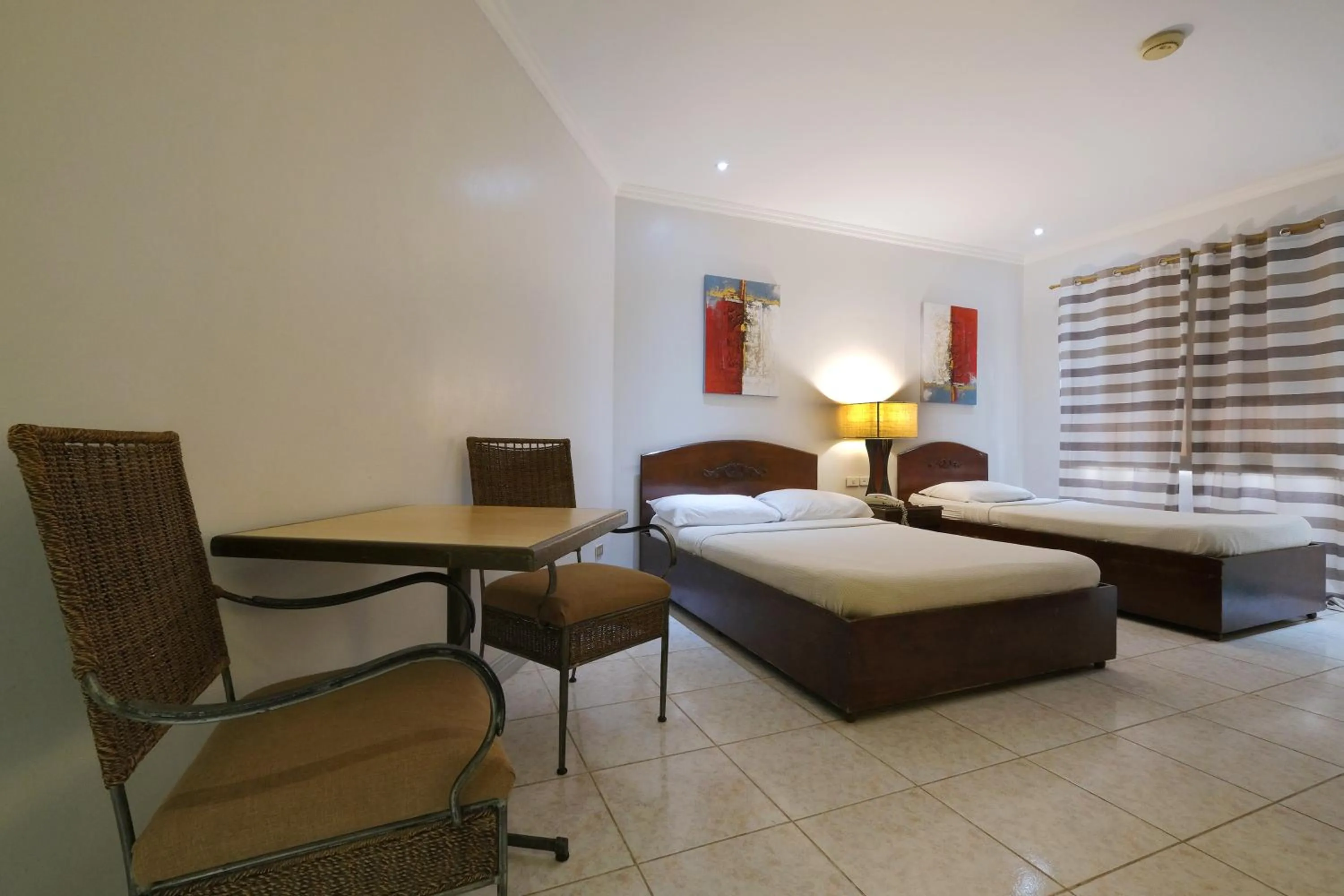 Photo of the whole room in Palazzo Pensionne