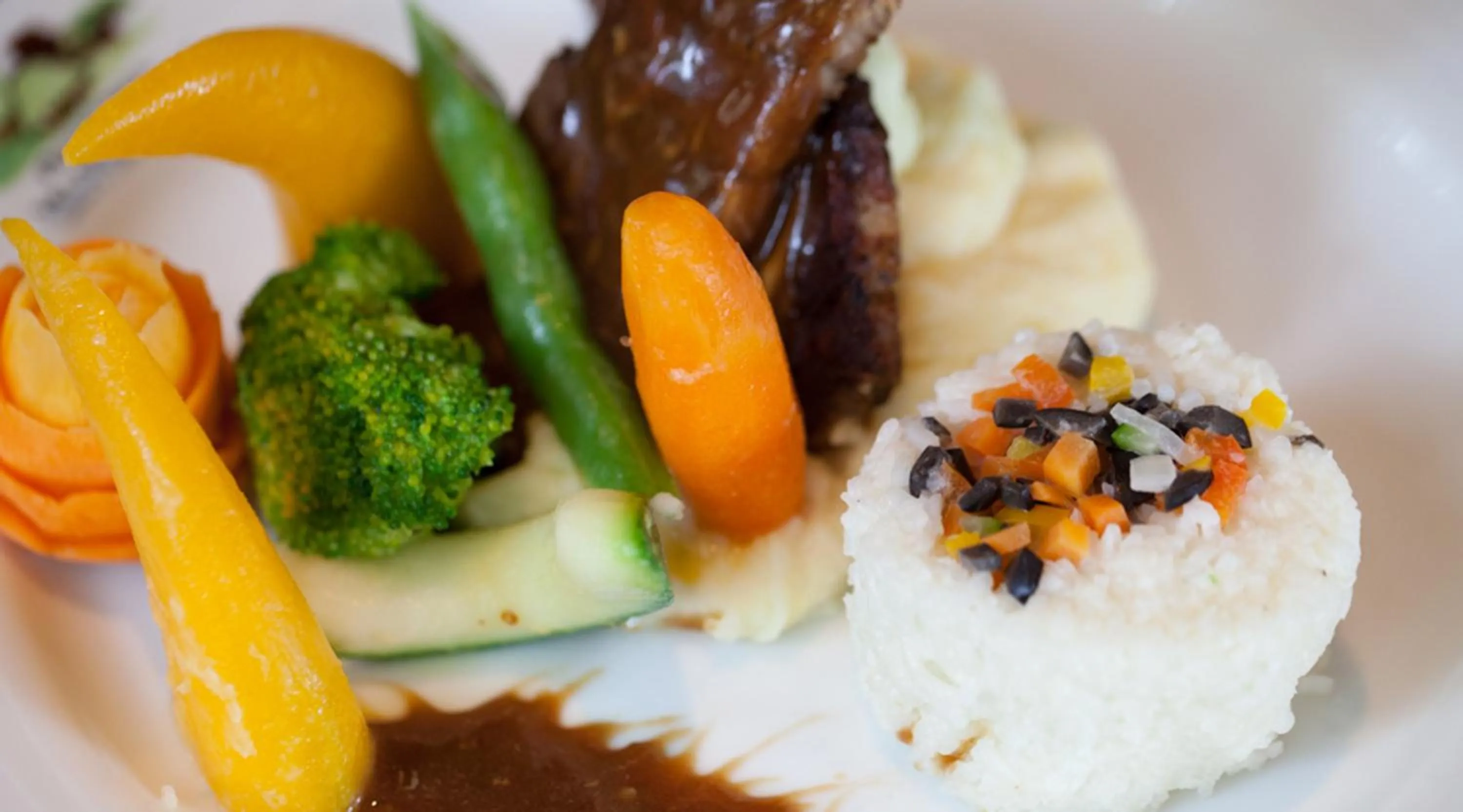 Food in Pelwehera Village Resort