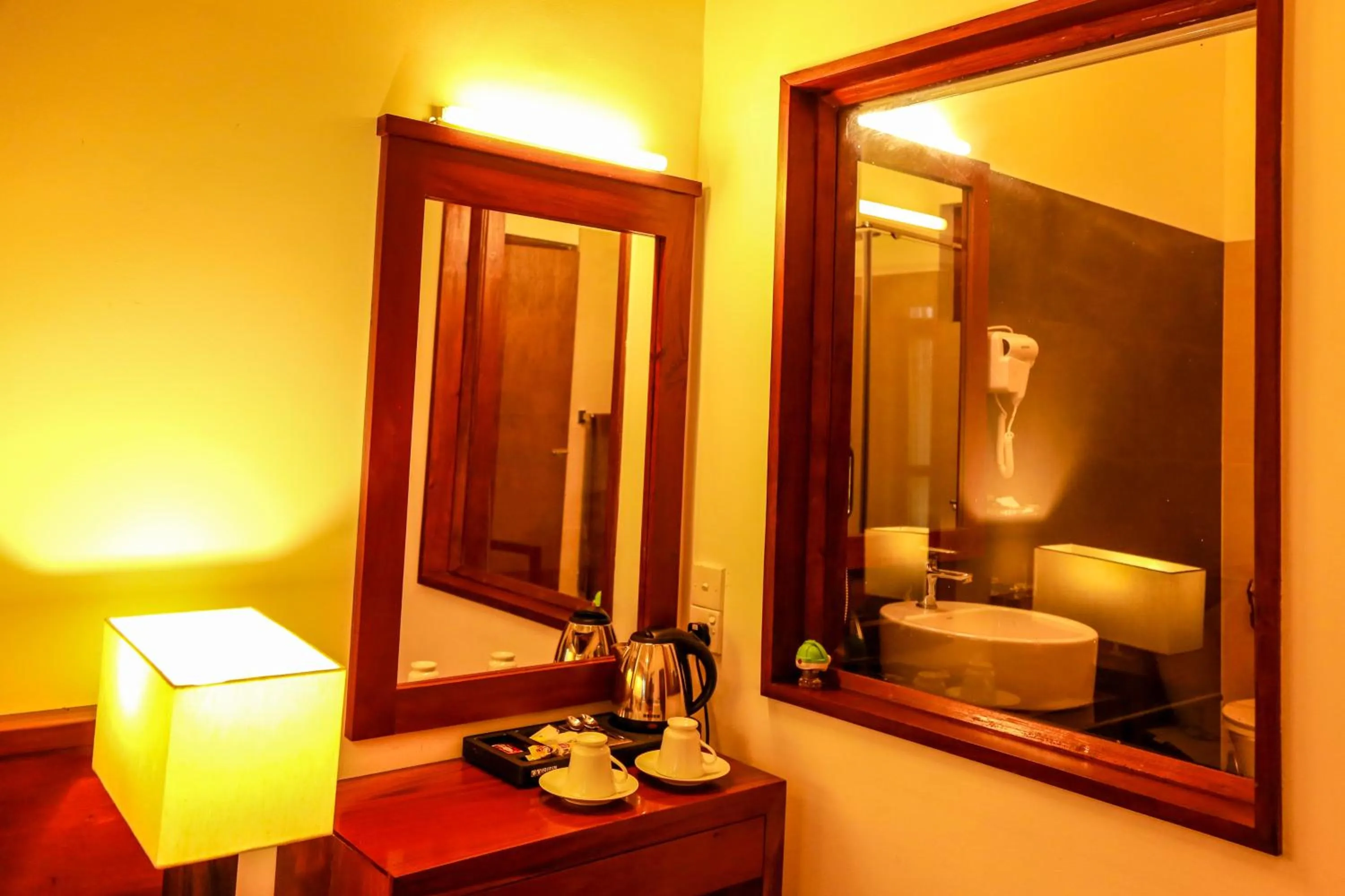 Coffee/tea facilities in Pelwehera Village Resort