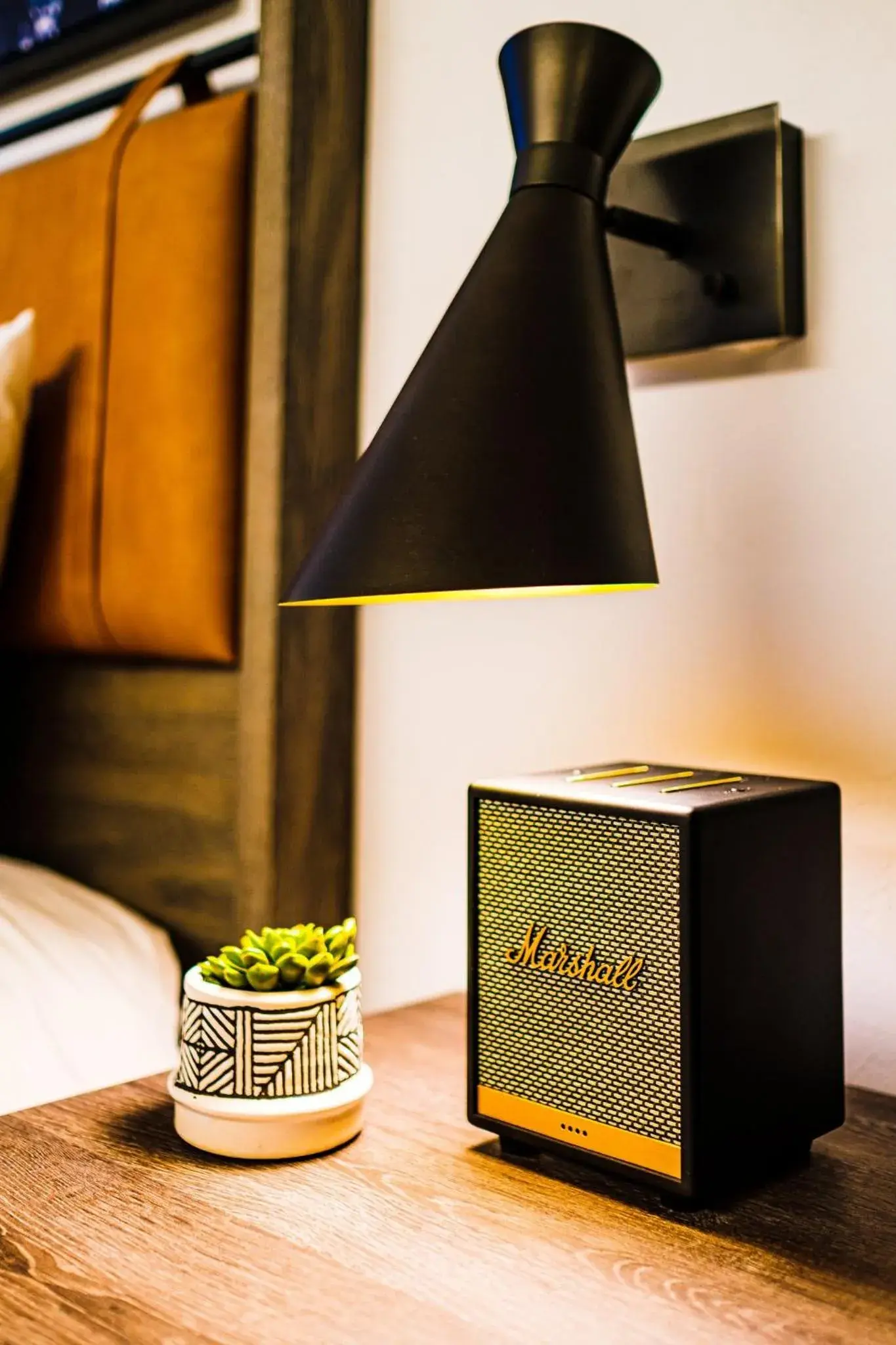 Premium Double Room with Two Double Beds and Pool View in voco The Tuxon by IHG Premium Double Room with Two Double Beds and Pool View in voco The Tuxon by IHG