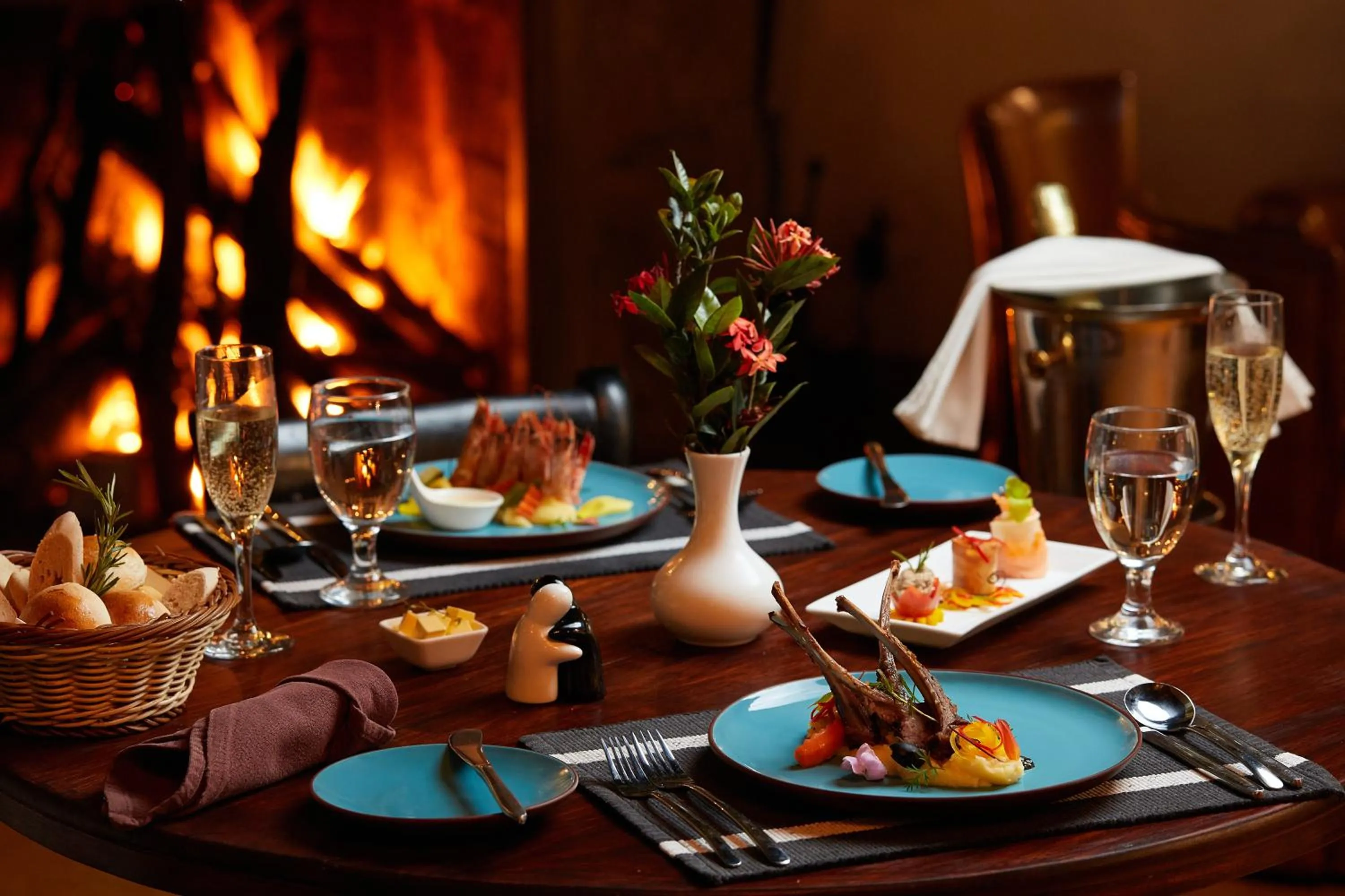 Restaurant/places to eat in Madulkelle Tea and Eco Lodge