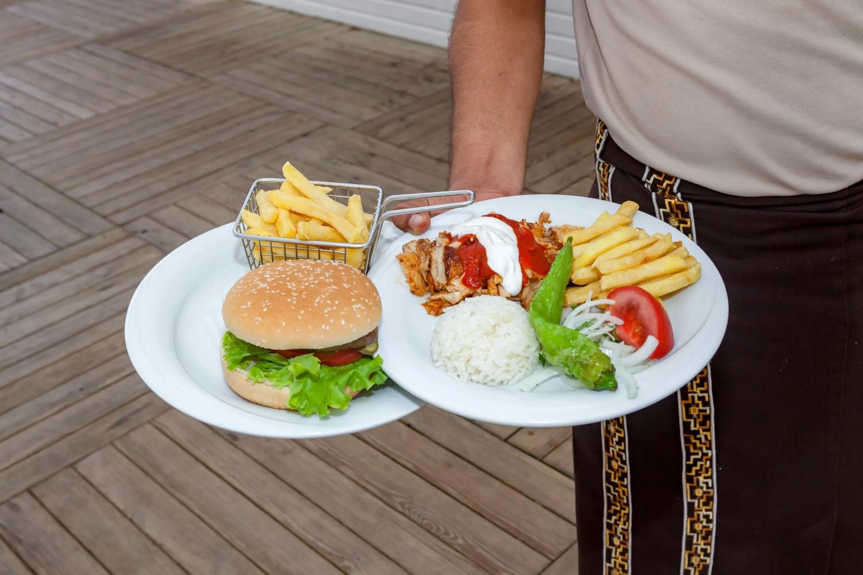 Food in Royal Alhambra Palace