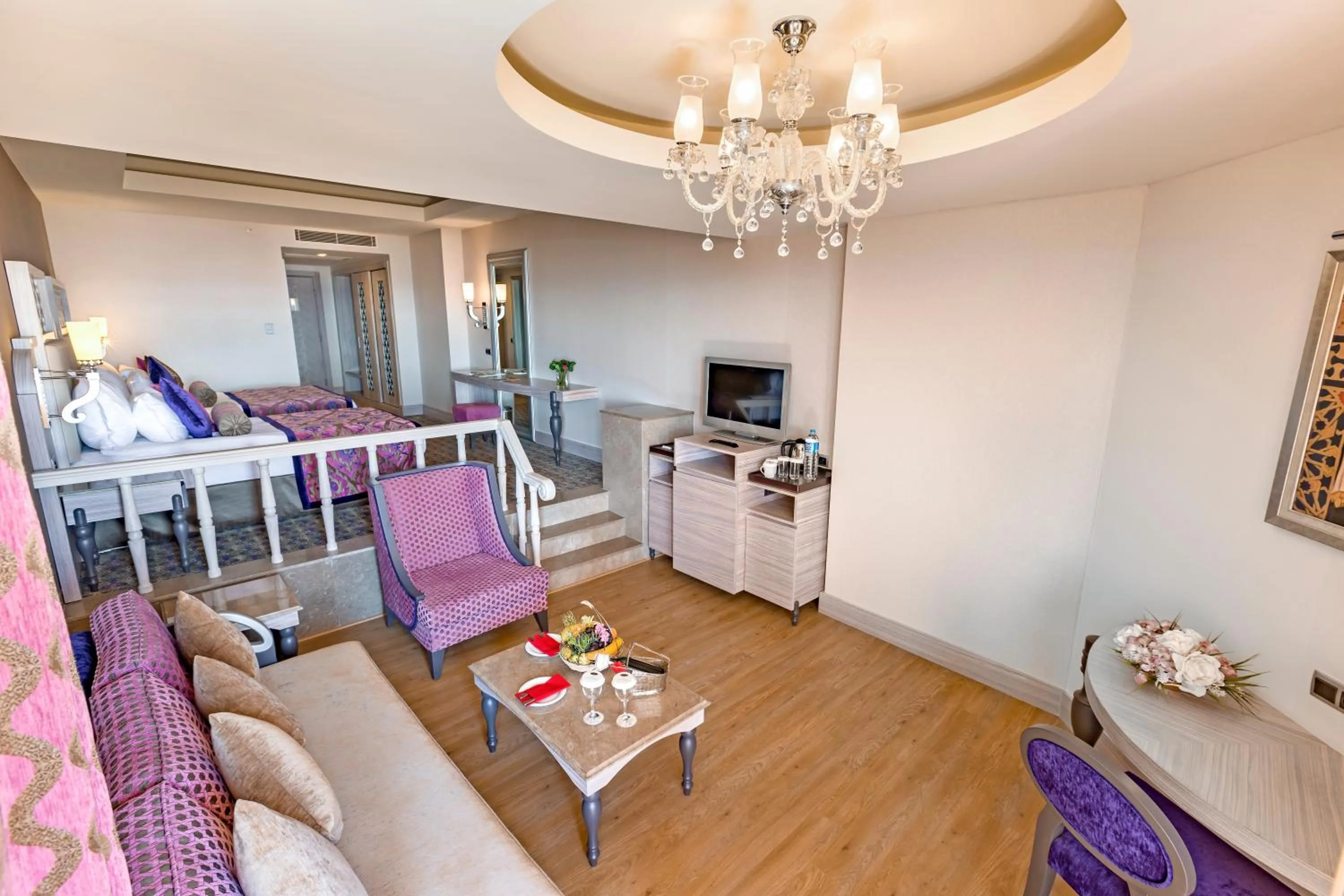 Bed in Royal Alhambra Palace