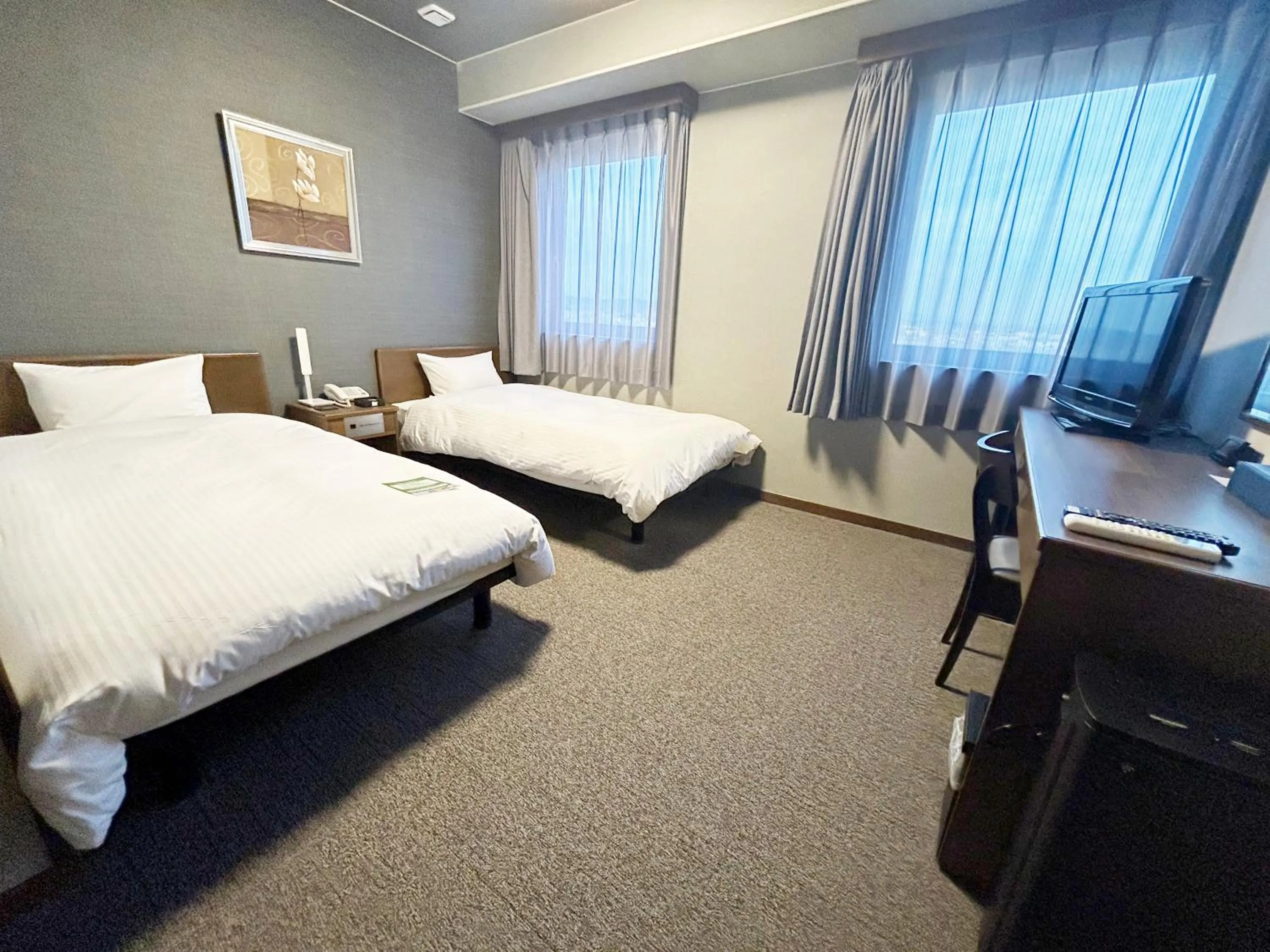 Photo of the whole room, Bed in Hotel Route-Inn Minokamo
