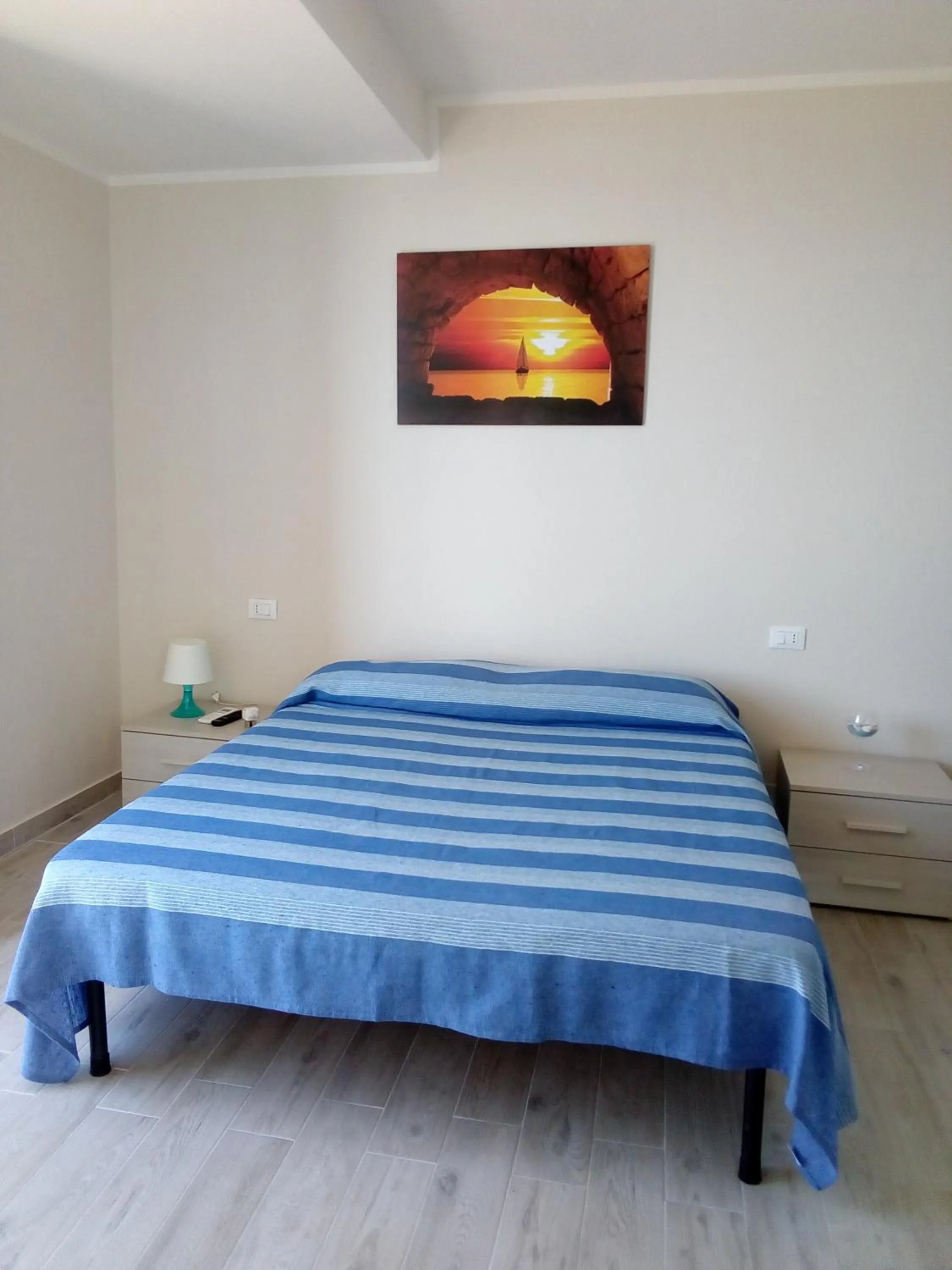 Bedroom, Bed in Verde Mare