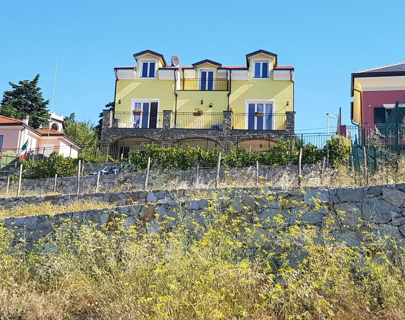 Property building in Verde Mare