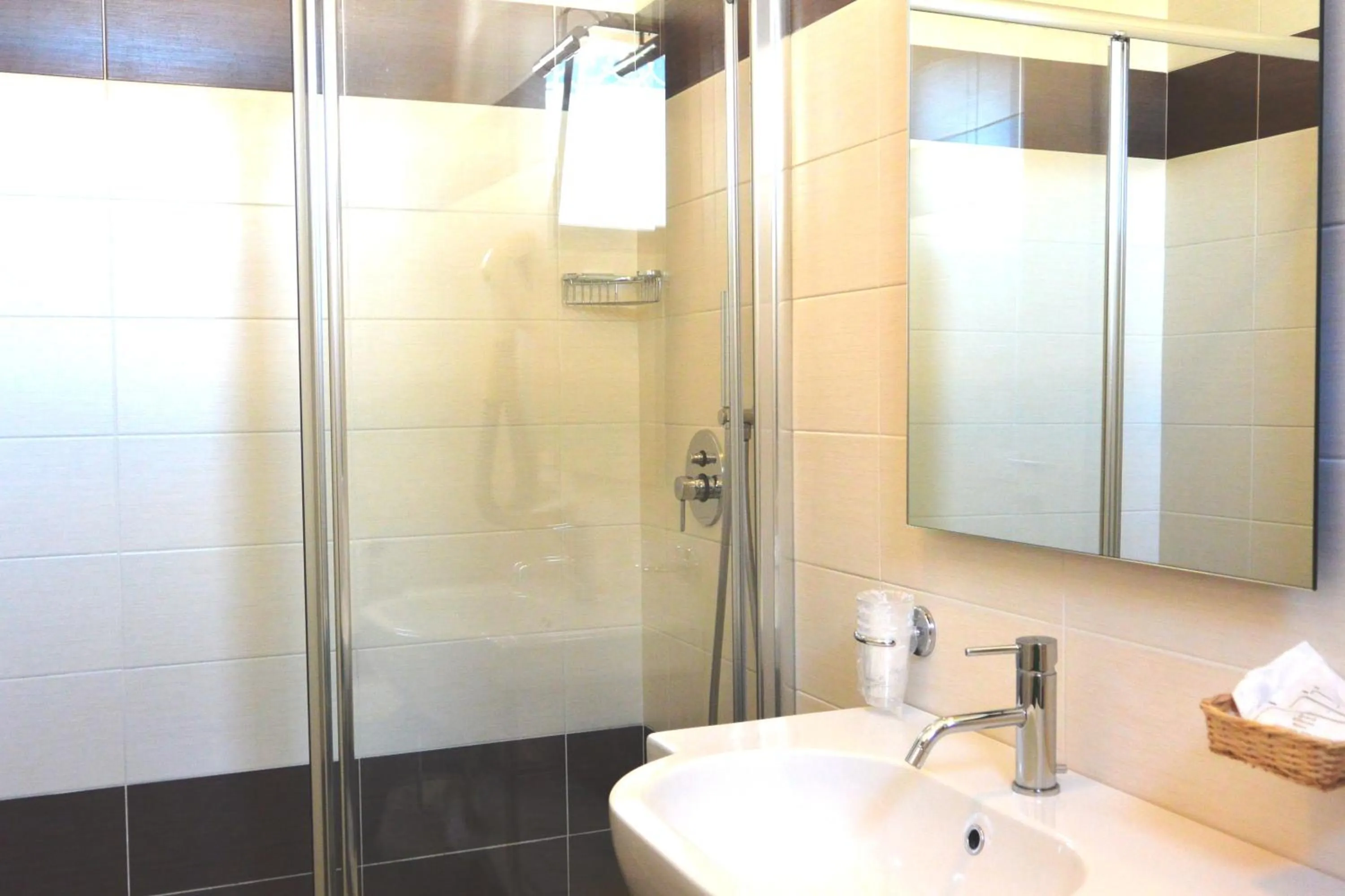 Shower in Hotel Antoniana