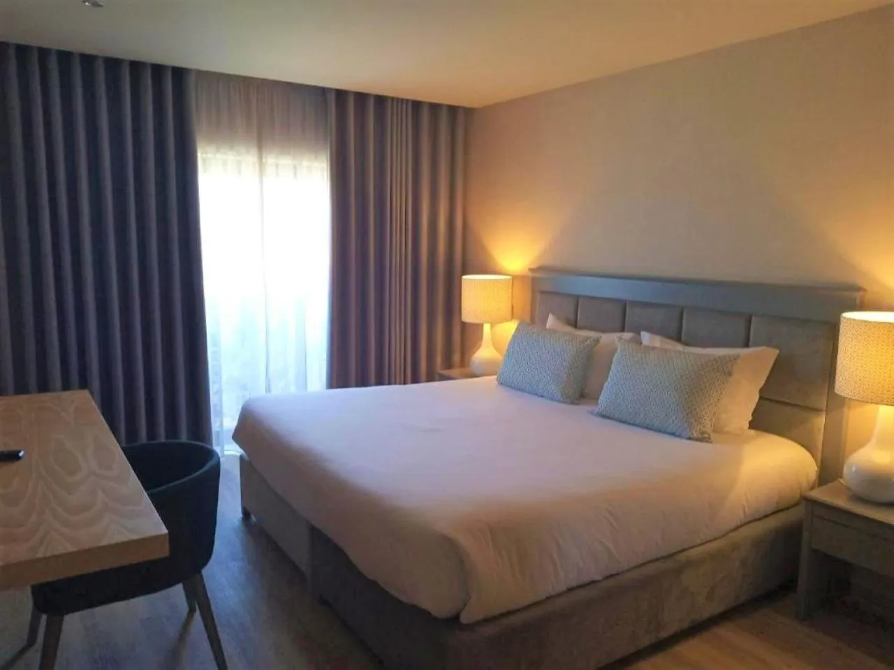 Bed in Hotel Cristal Vieira Praia & SPA