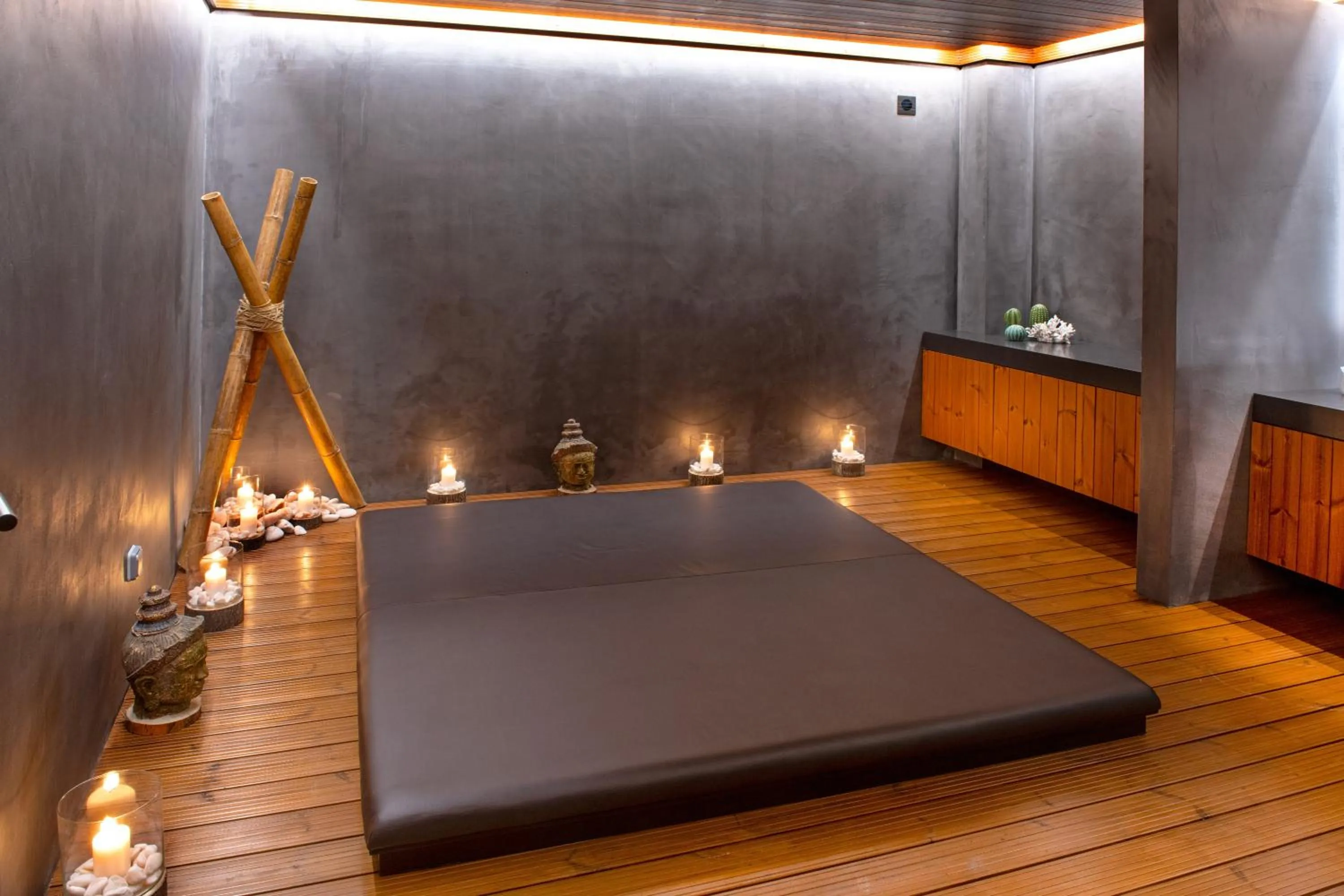 Massage, Bed in Hotel Cristal Vieira Praia & SPA