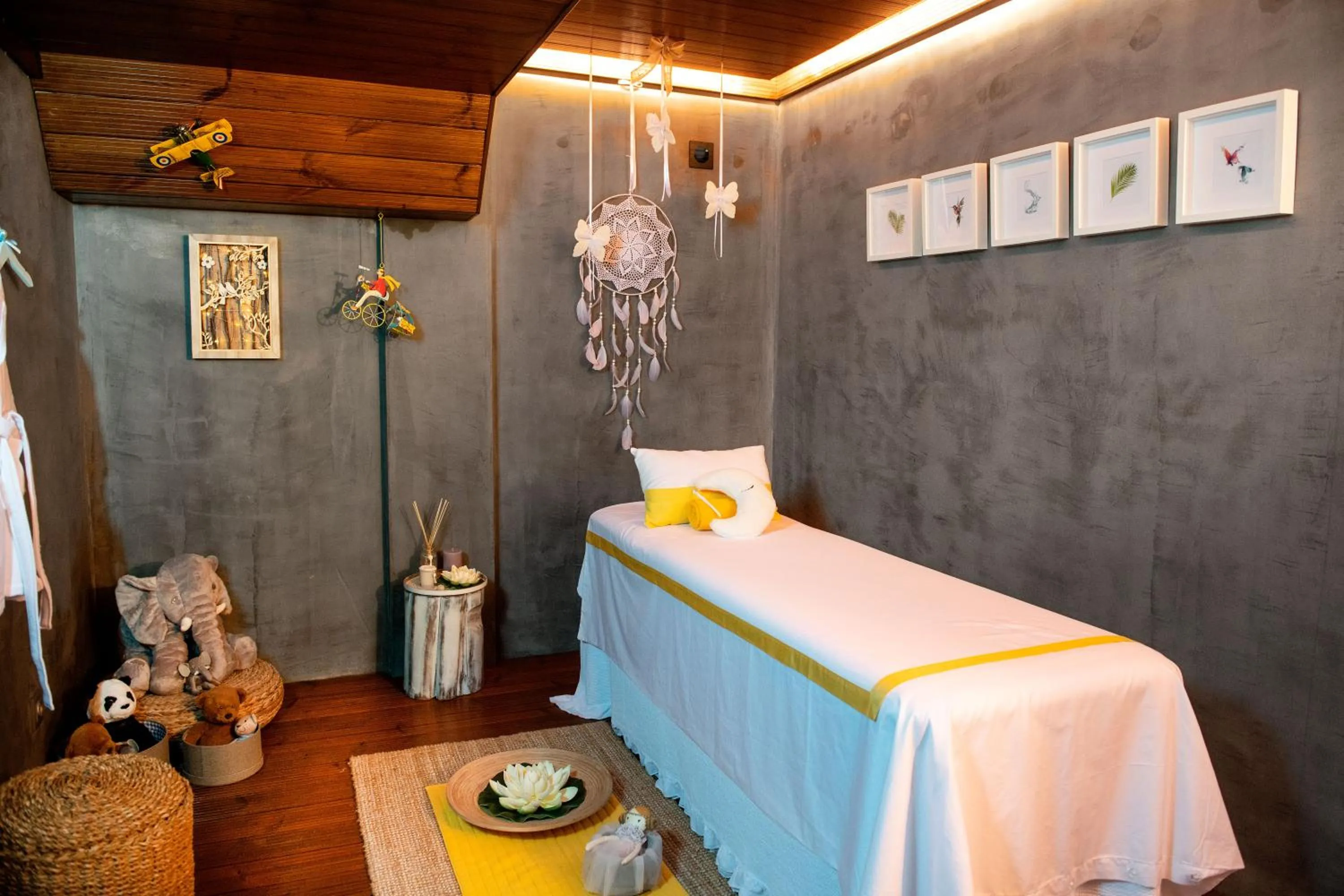 Massage, Bed in Hotel Cristal Vieira Praia & SPA