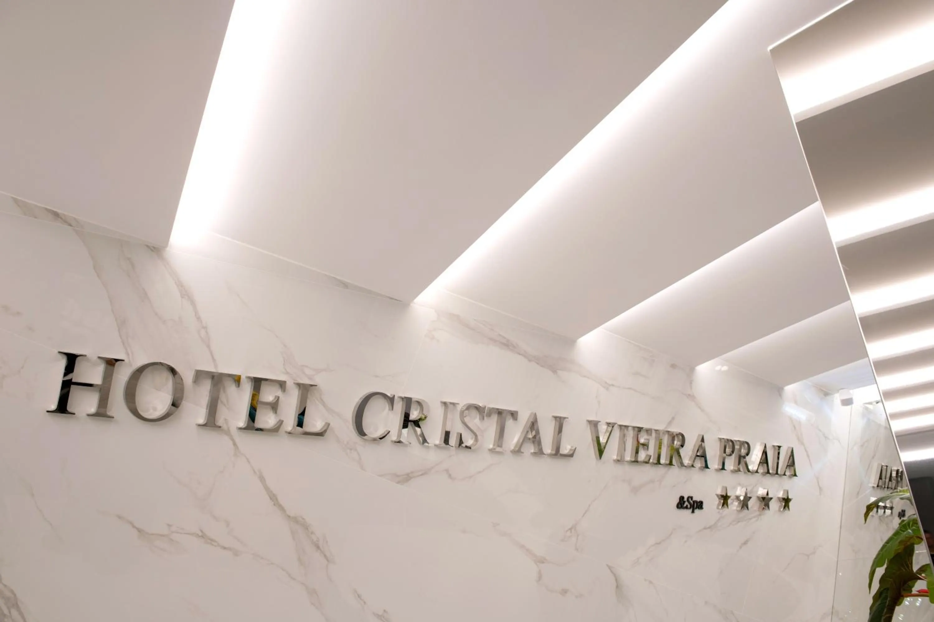 Lobby or reception in Hotel Cristal Vieira Praia & SPA