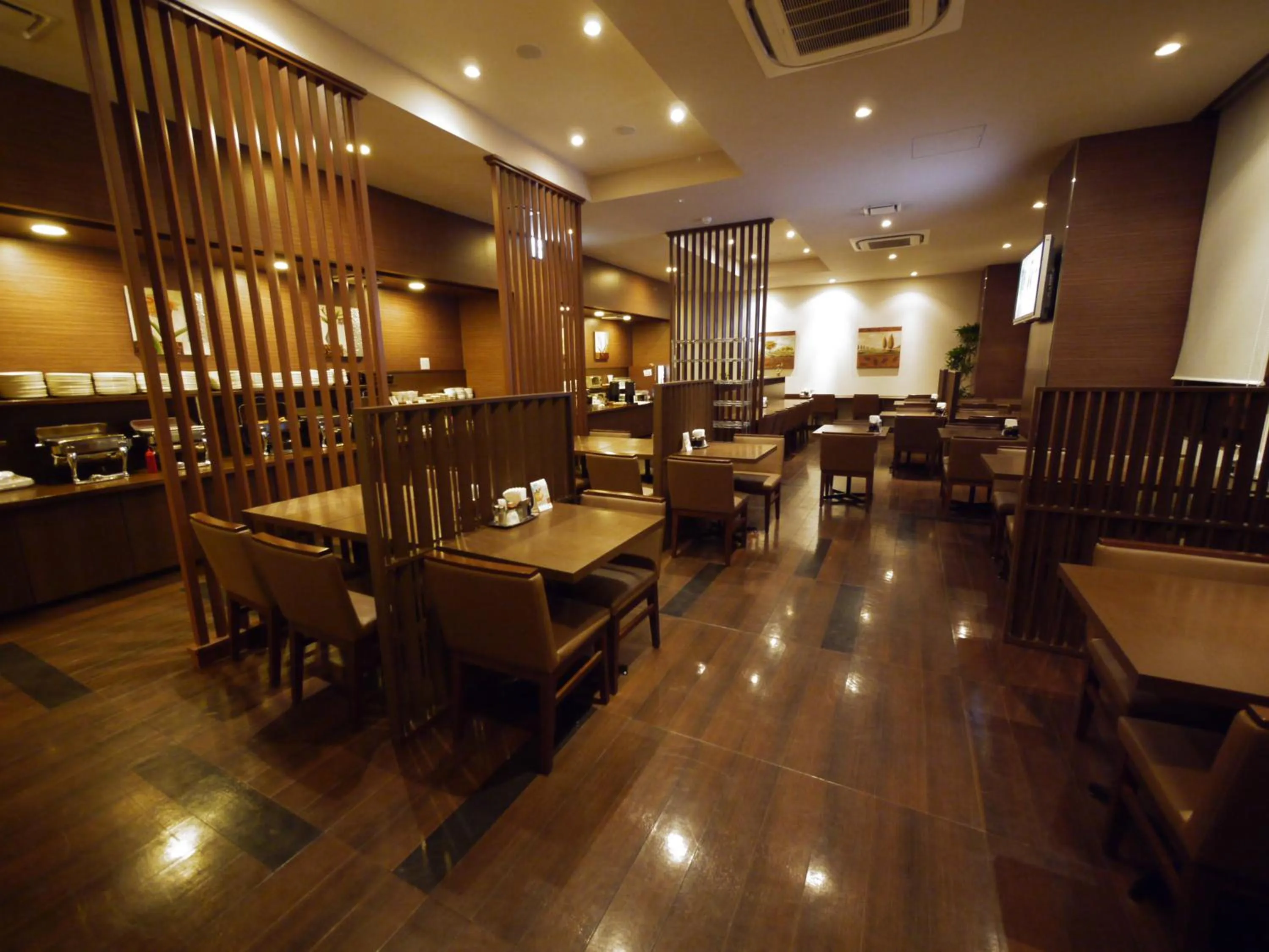 Restaurant/places to eat in Hotel Route-Inn Seki